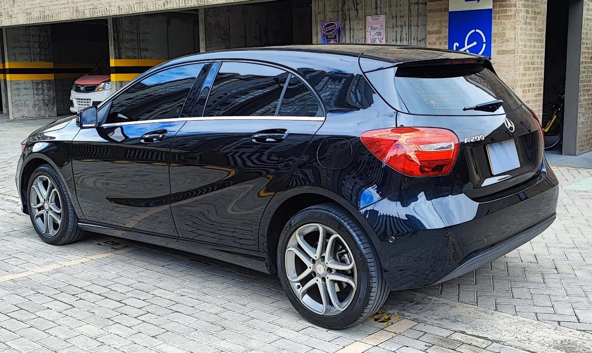 Mercedes Benz a200 poco km 2017