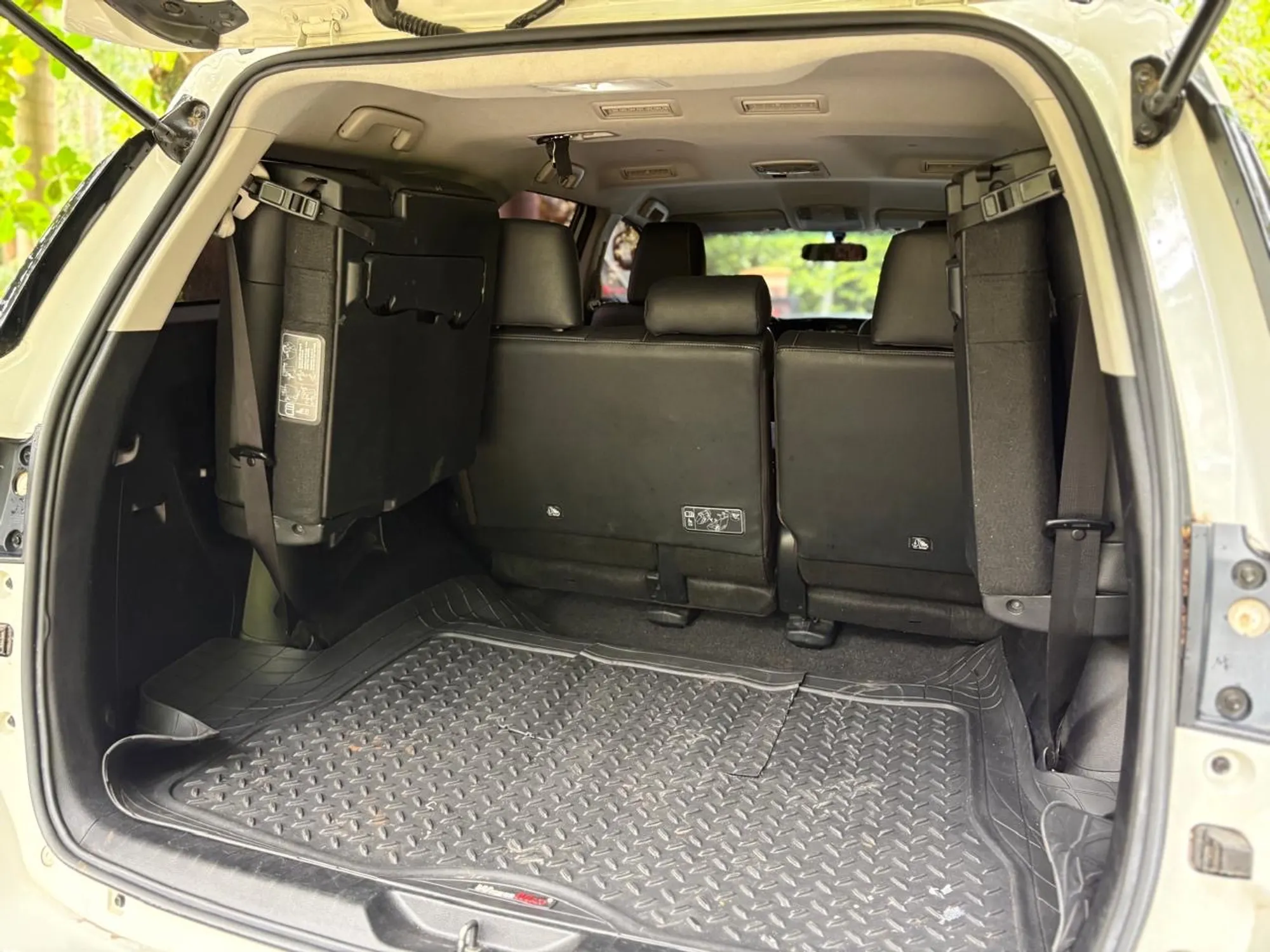 Toyota Fortuner 2023 2.4 Diesel 20.000 kms