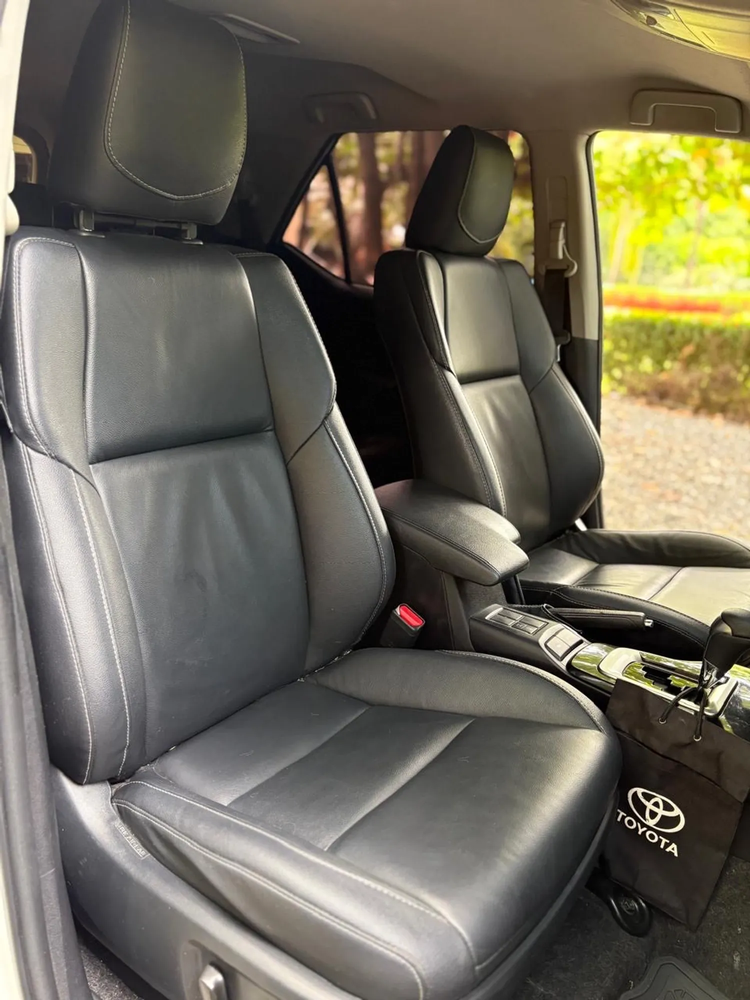 Toyota Fortuner 2023 2.4 Diesel 20.000 kms