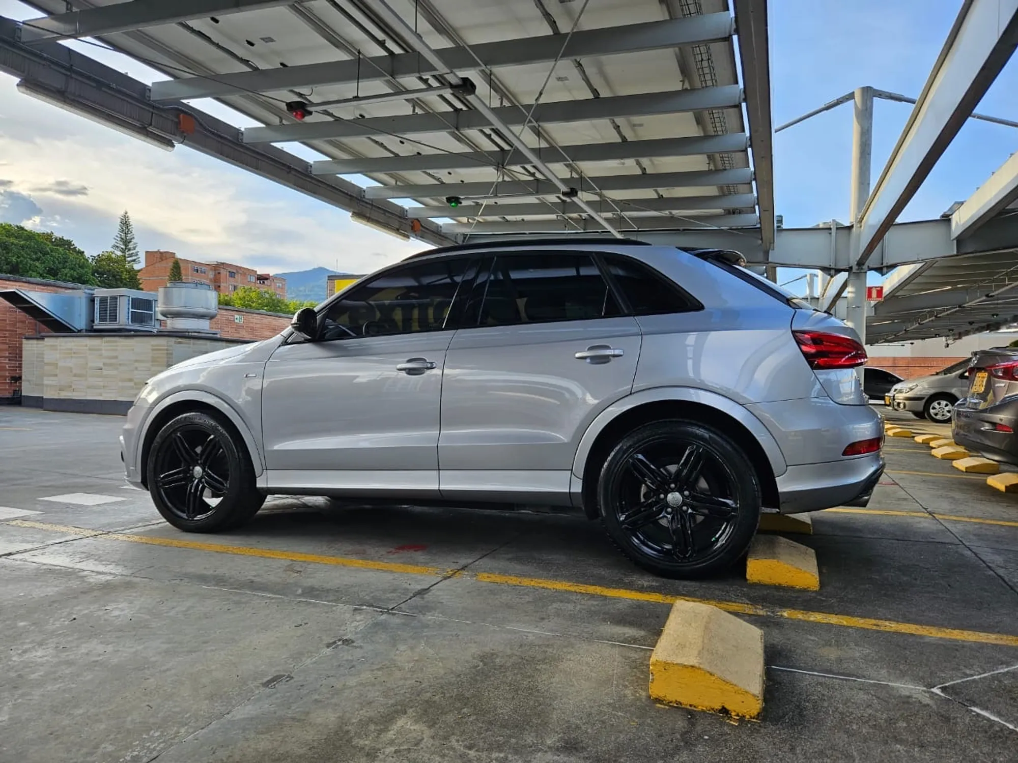 Audi Q3 s line 2015