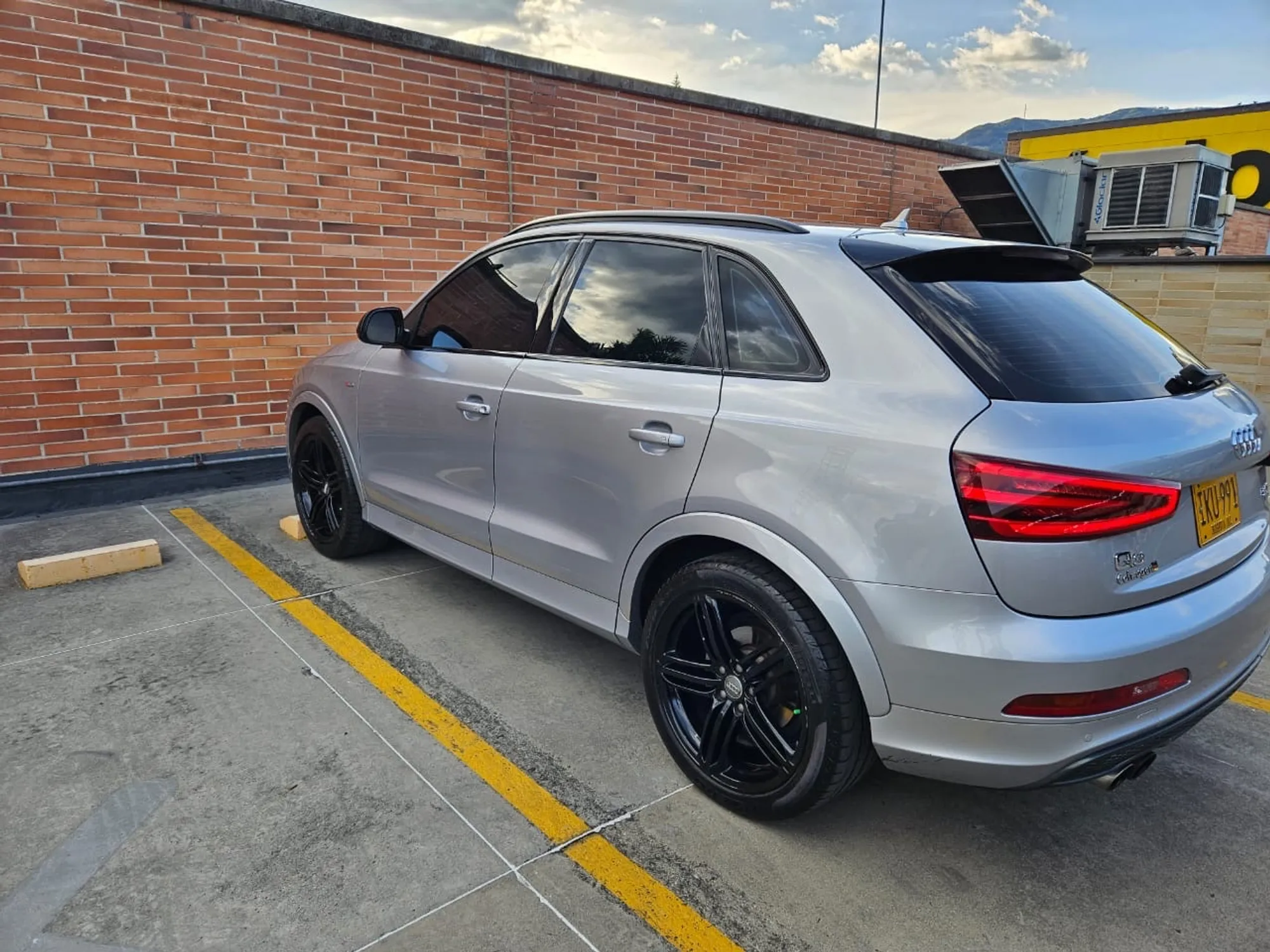Audi Q3 s line 2015