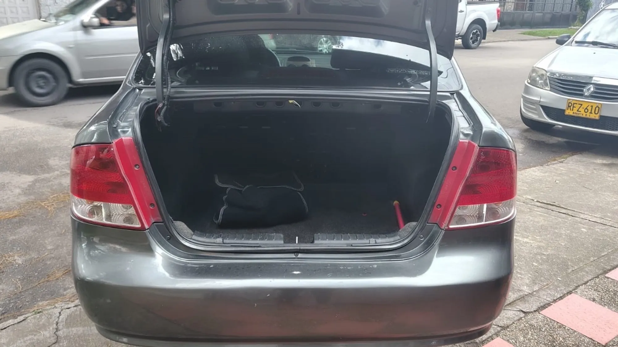 CHEVROLET AVEO SEDN 1.6  MODELO 2009