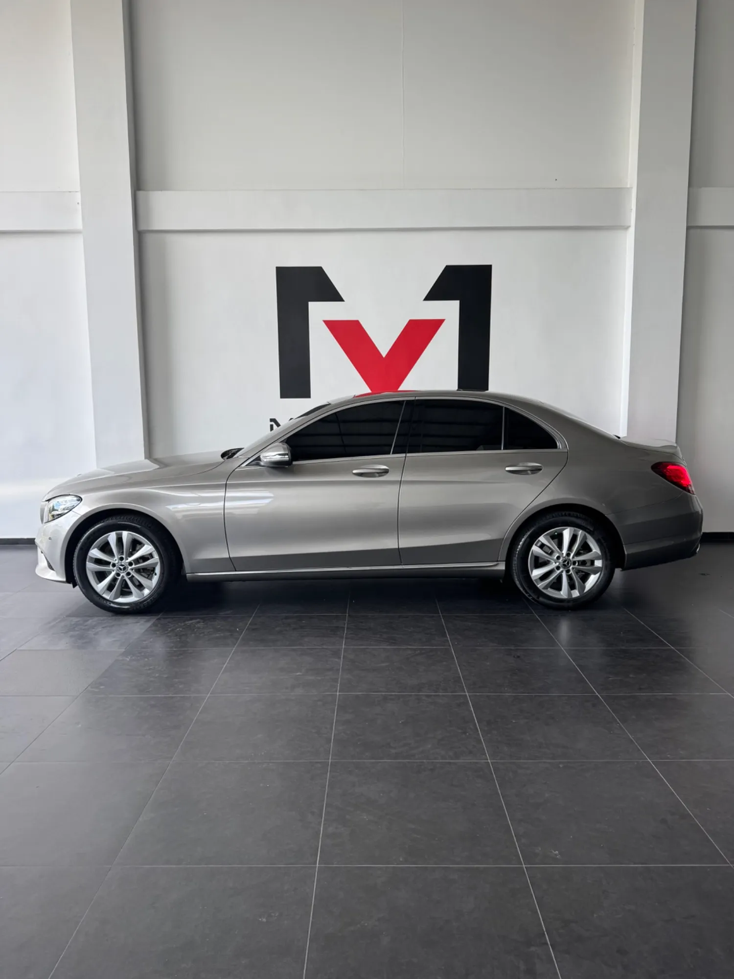 Mercedes Benz C200 2020 