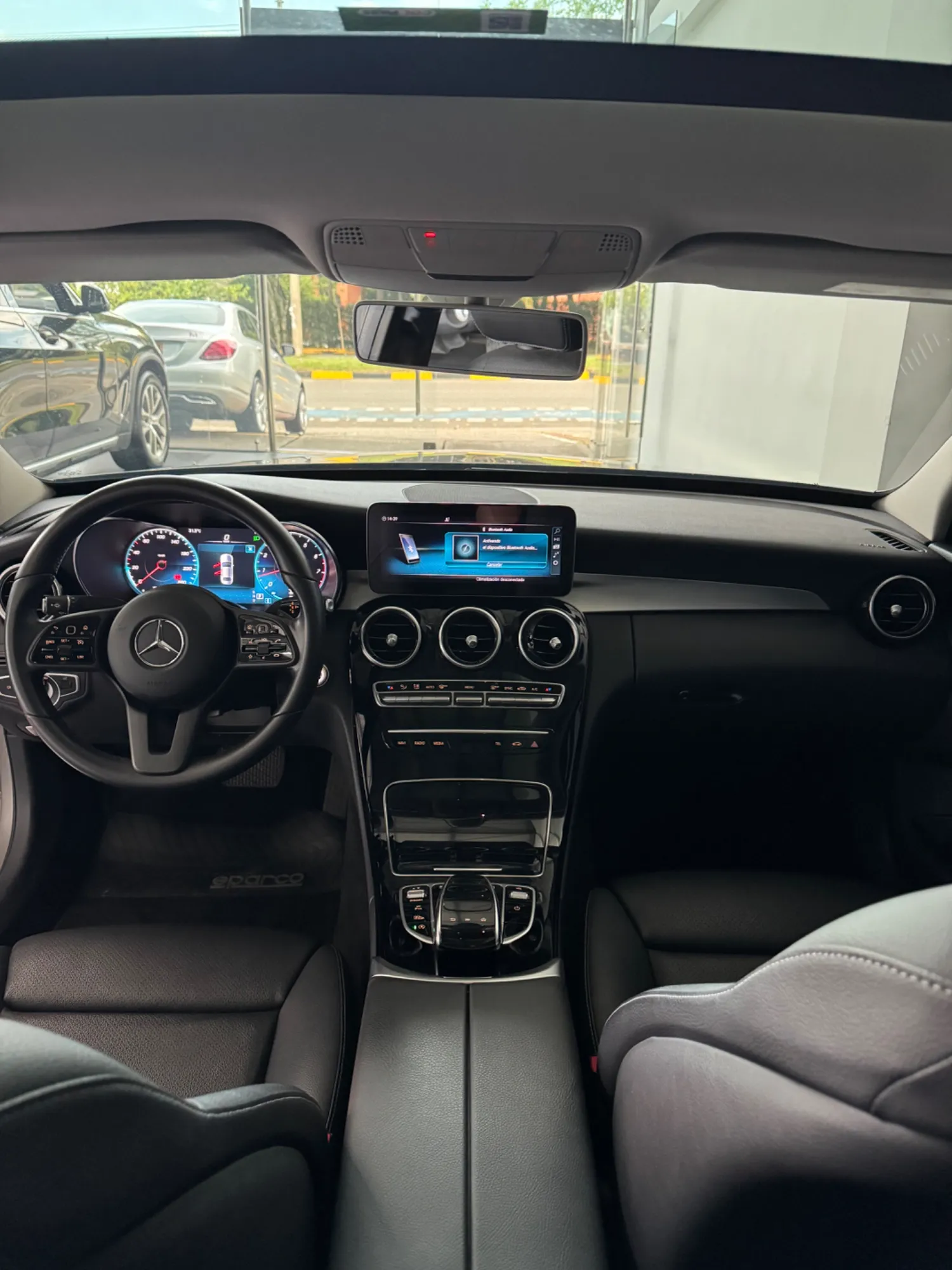 Mercedes Benz C200 2020 