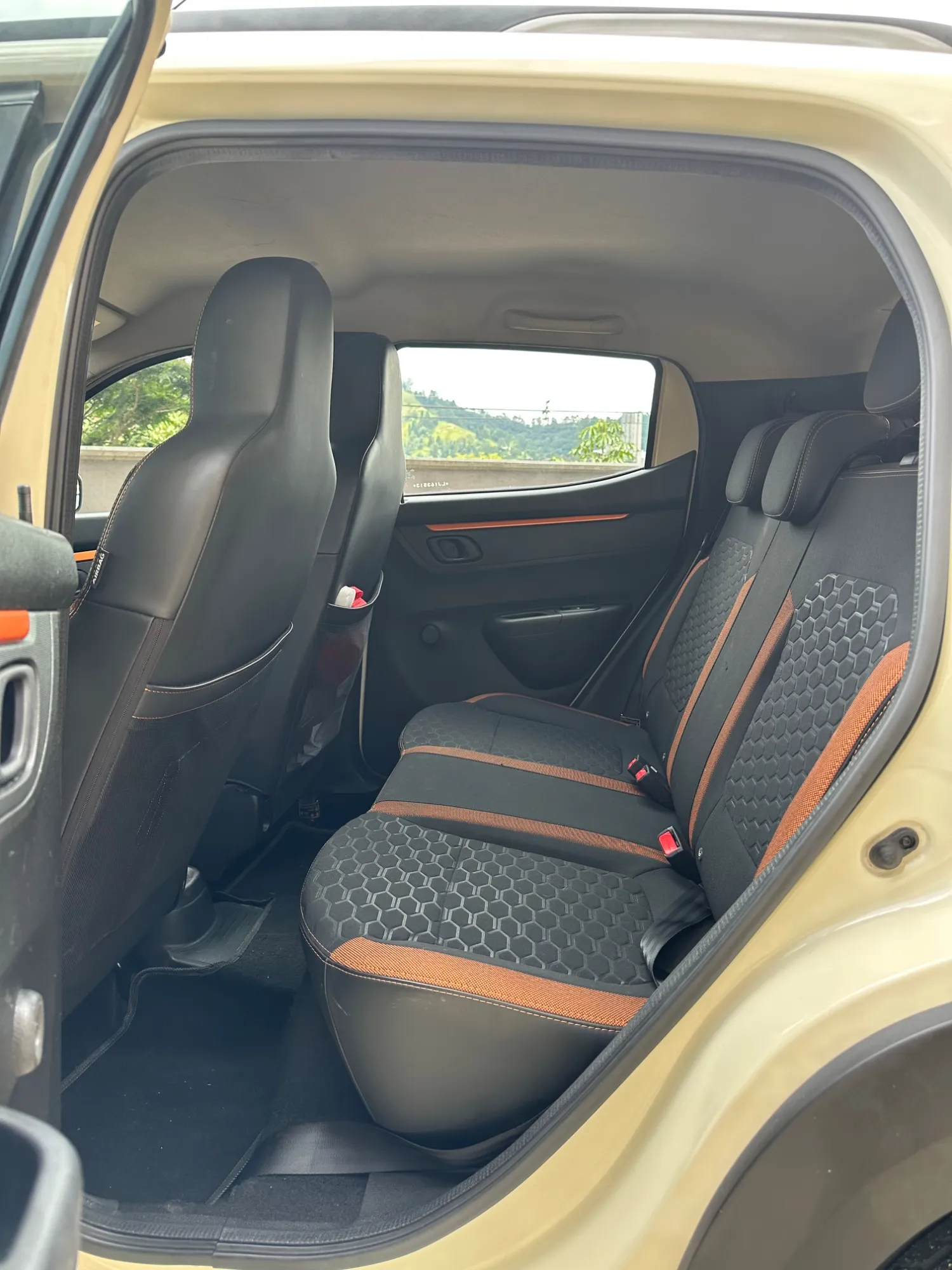 Renault kwid Outsider