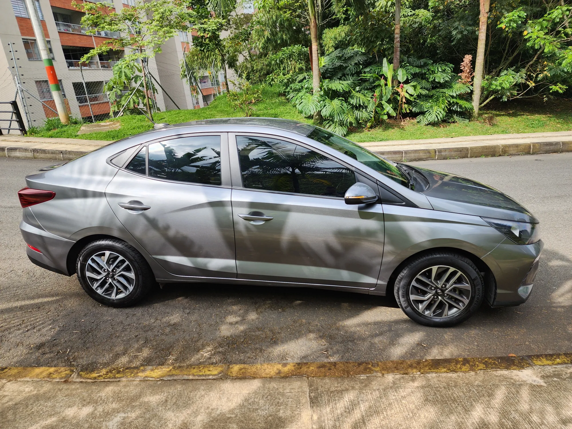 HYUNDAI HB20S AUTOMTICO 2024