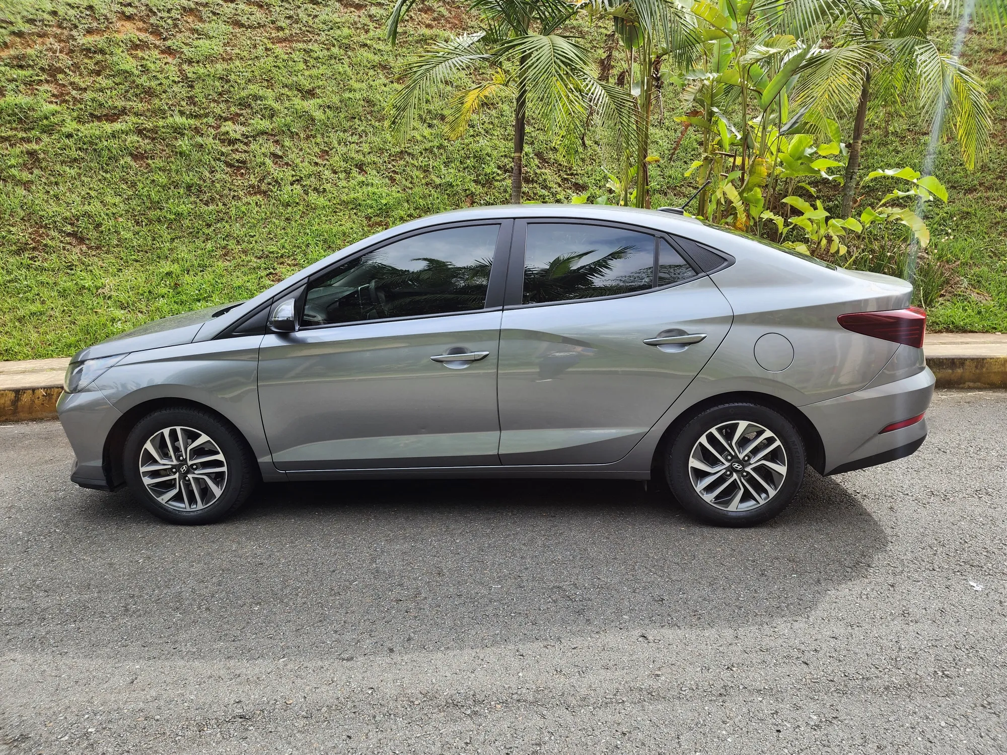HYUNDAI HB20S AUTOMTICO 2024