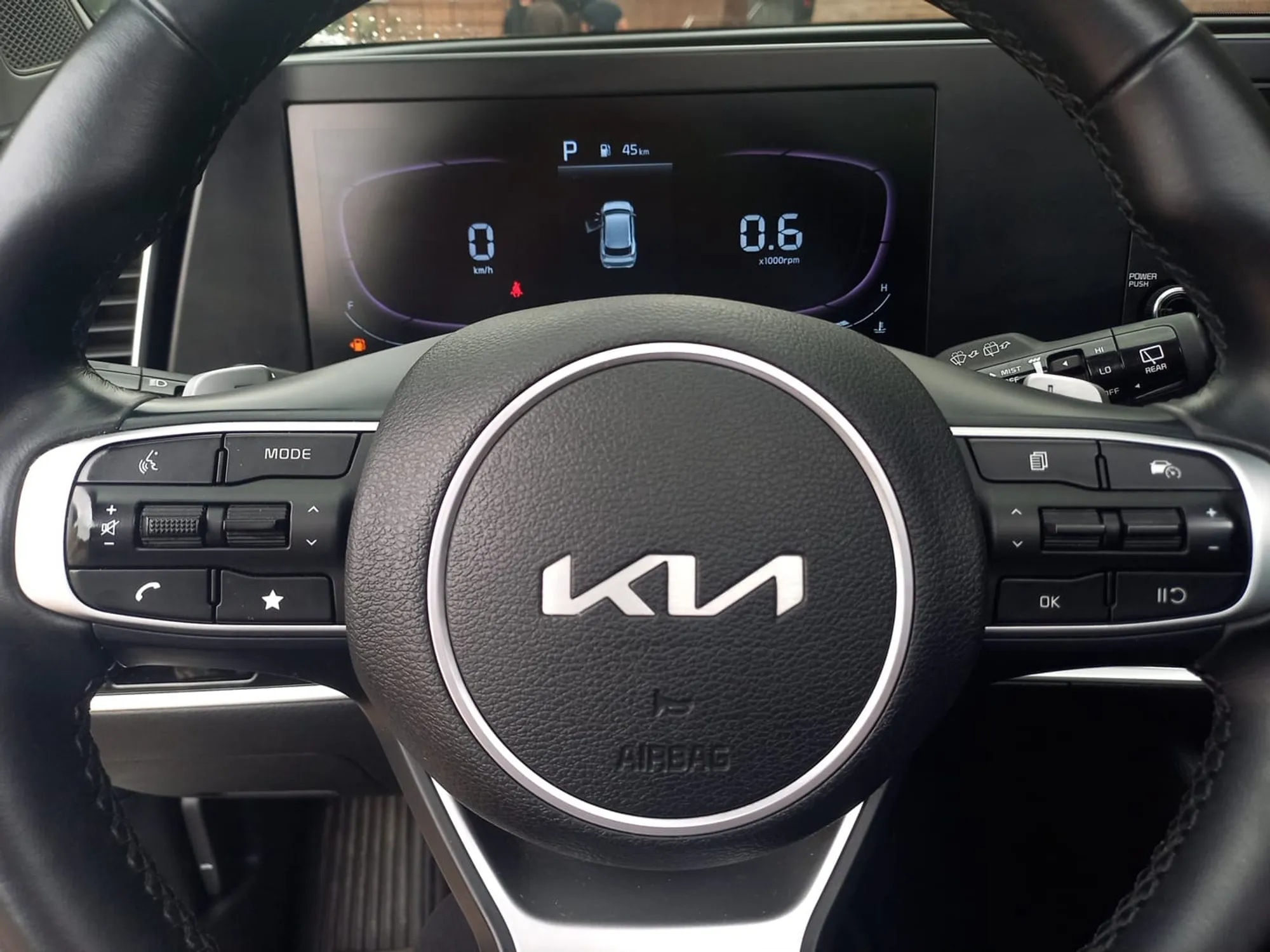 KIA SPORTAGE ZENITH 2.0 AUT EN EXCELENTE ESTADO