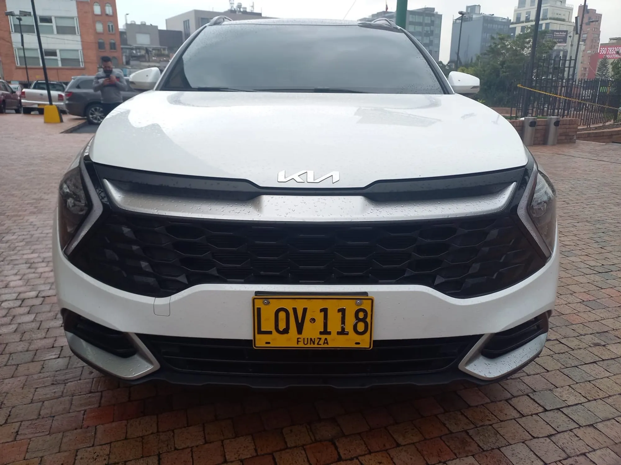 KIA SPORTAGE ZENITH 2.0 AUT EN EXCELENTE ESTADO