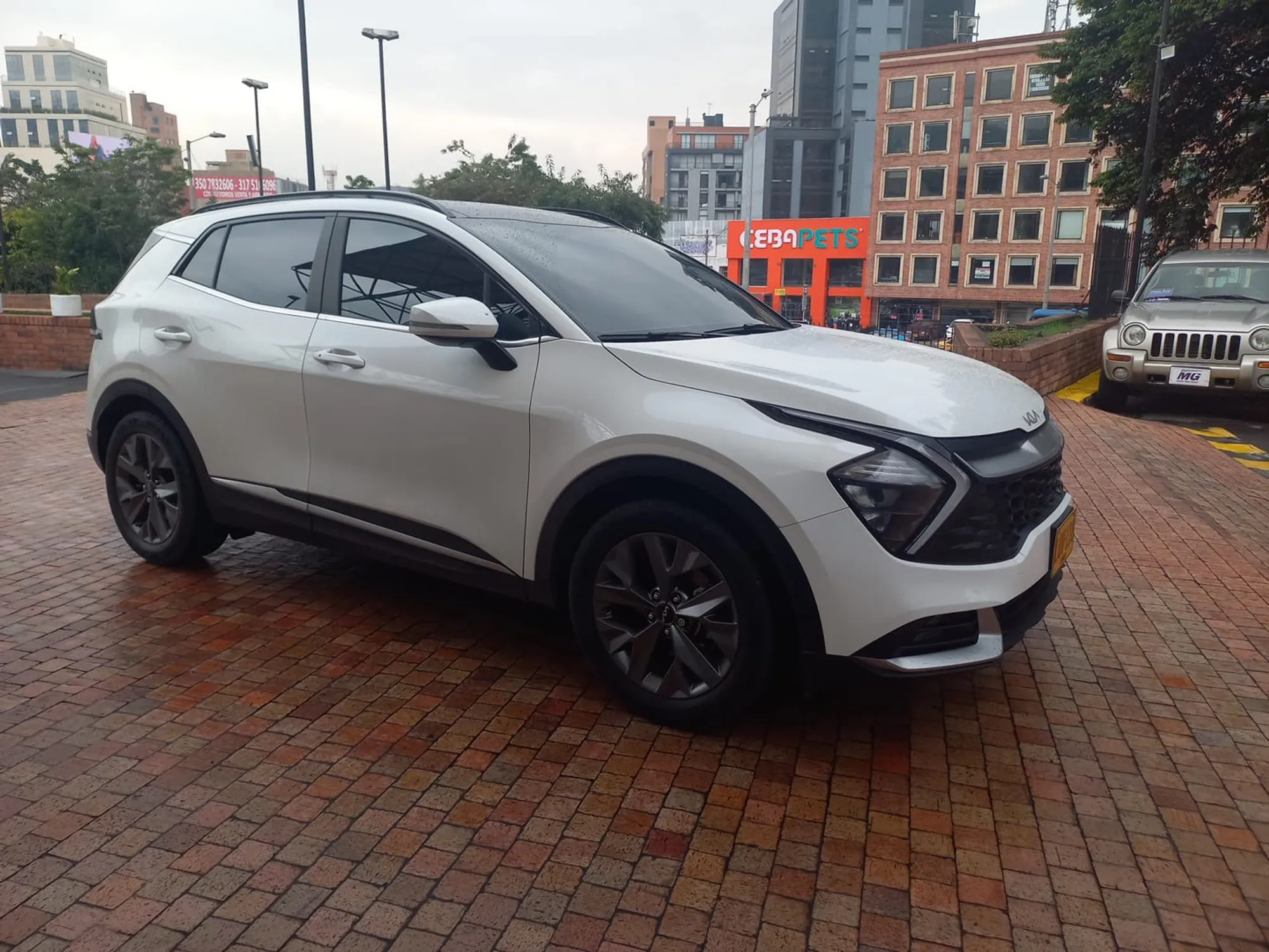 KIA SPORTAGE ZENITH 2.0 AUT EN EXCELENTE ESTADO
