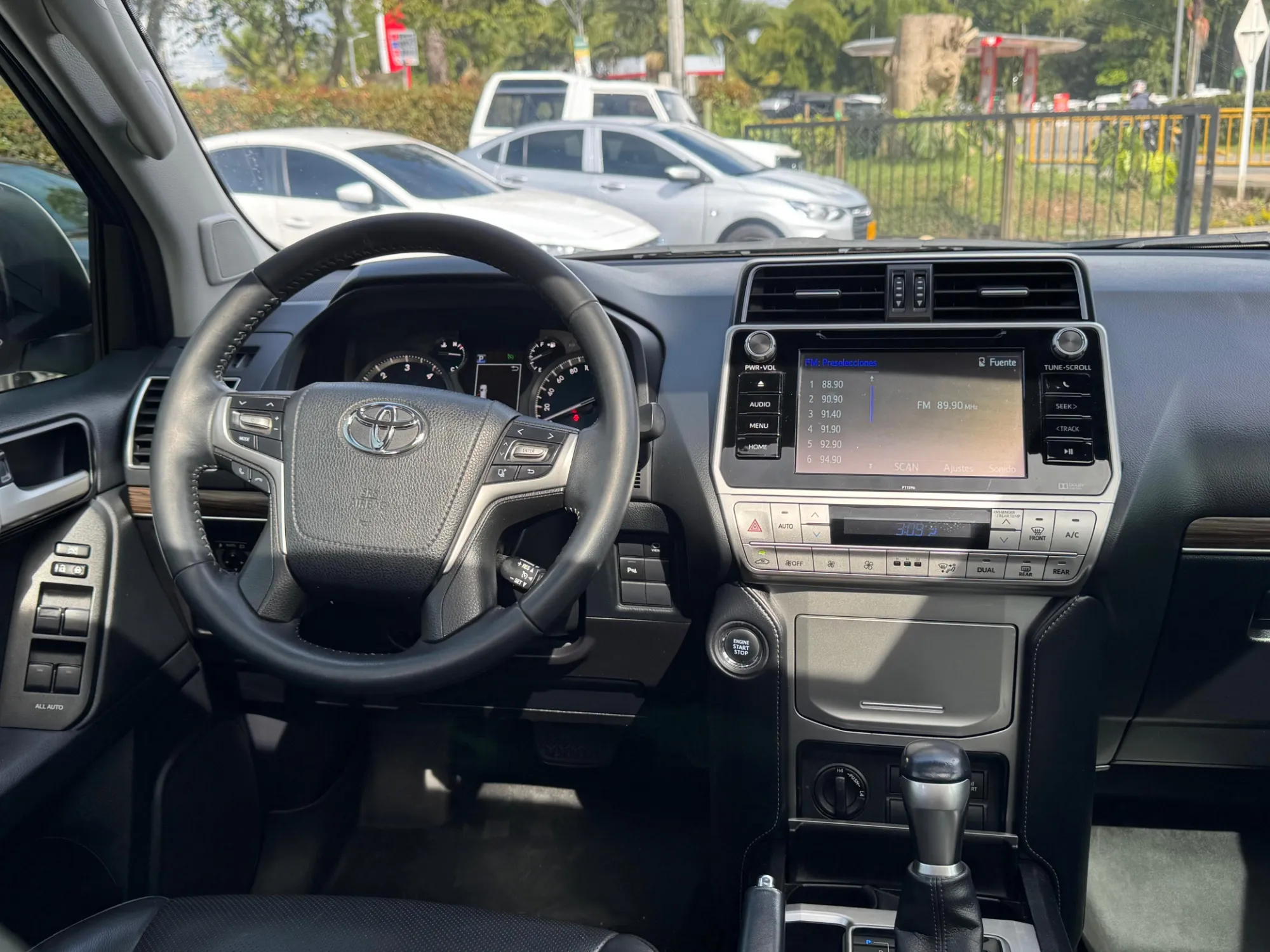 TOYOTA Prado VX DIESEL 4X4 