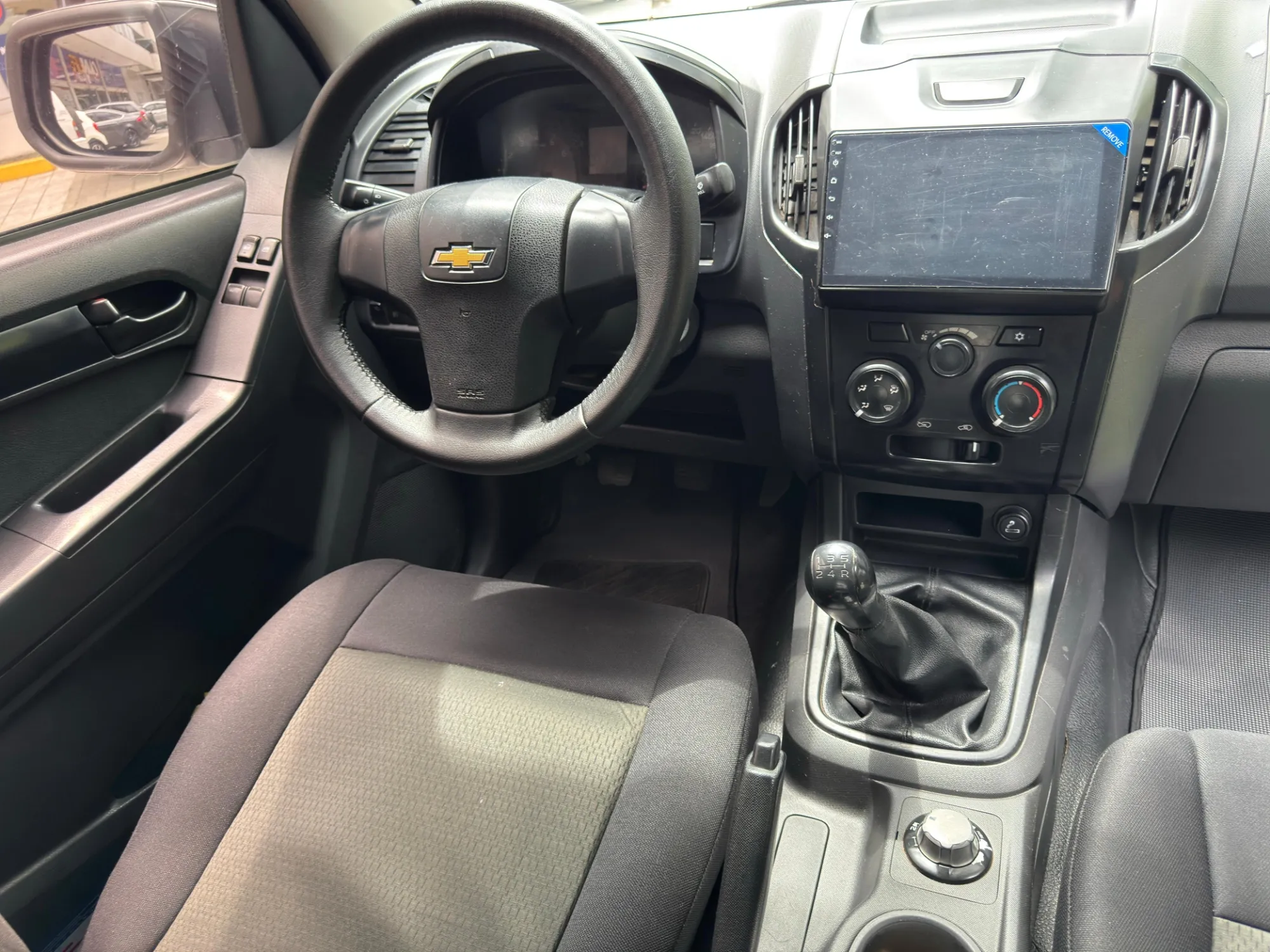 CHEVROLET DMAX ESTACAS