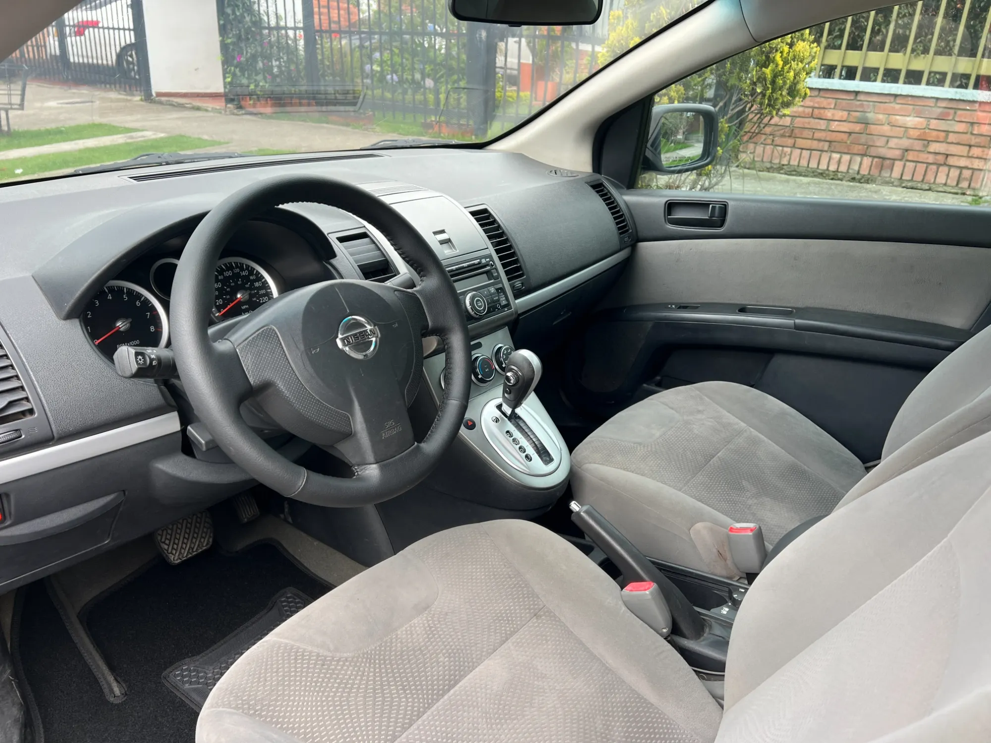 Nissan Sentra 2.0 Automatico Aa Abs Fe Modelo 2012