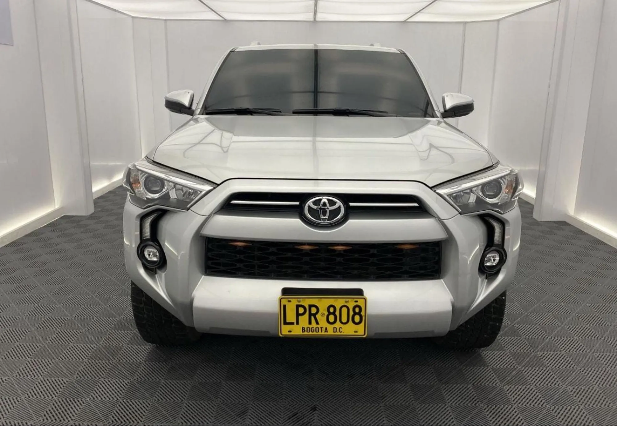 Toyota 4Runner 4.0 SR5 FI 2023