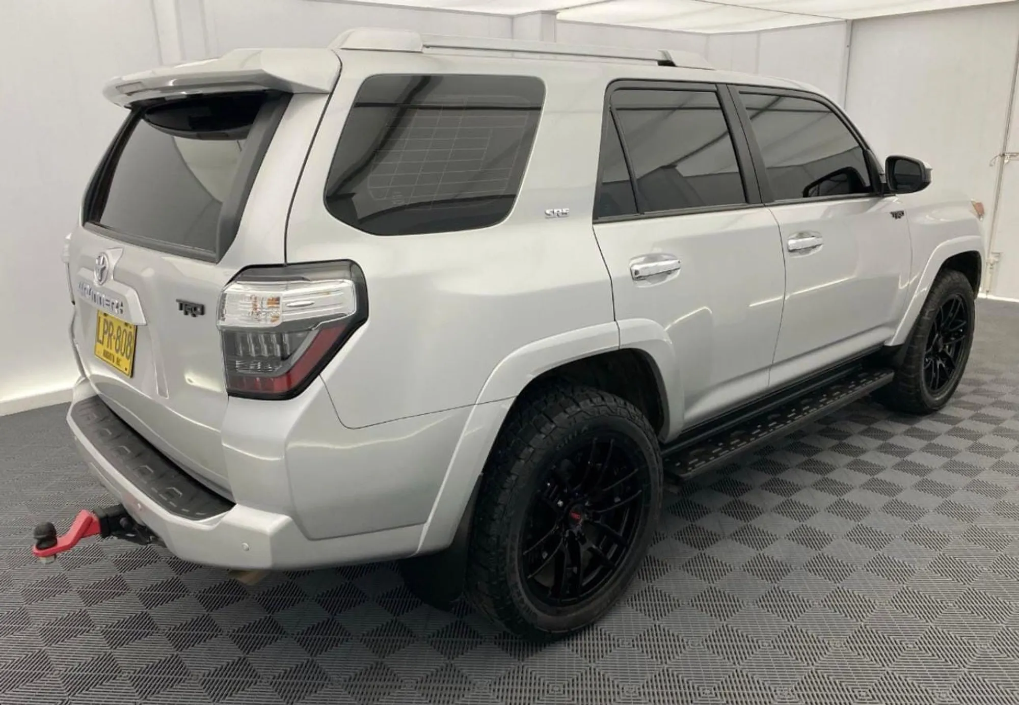Toyota 4Runner 4.0 SR5 FI 2023