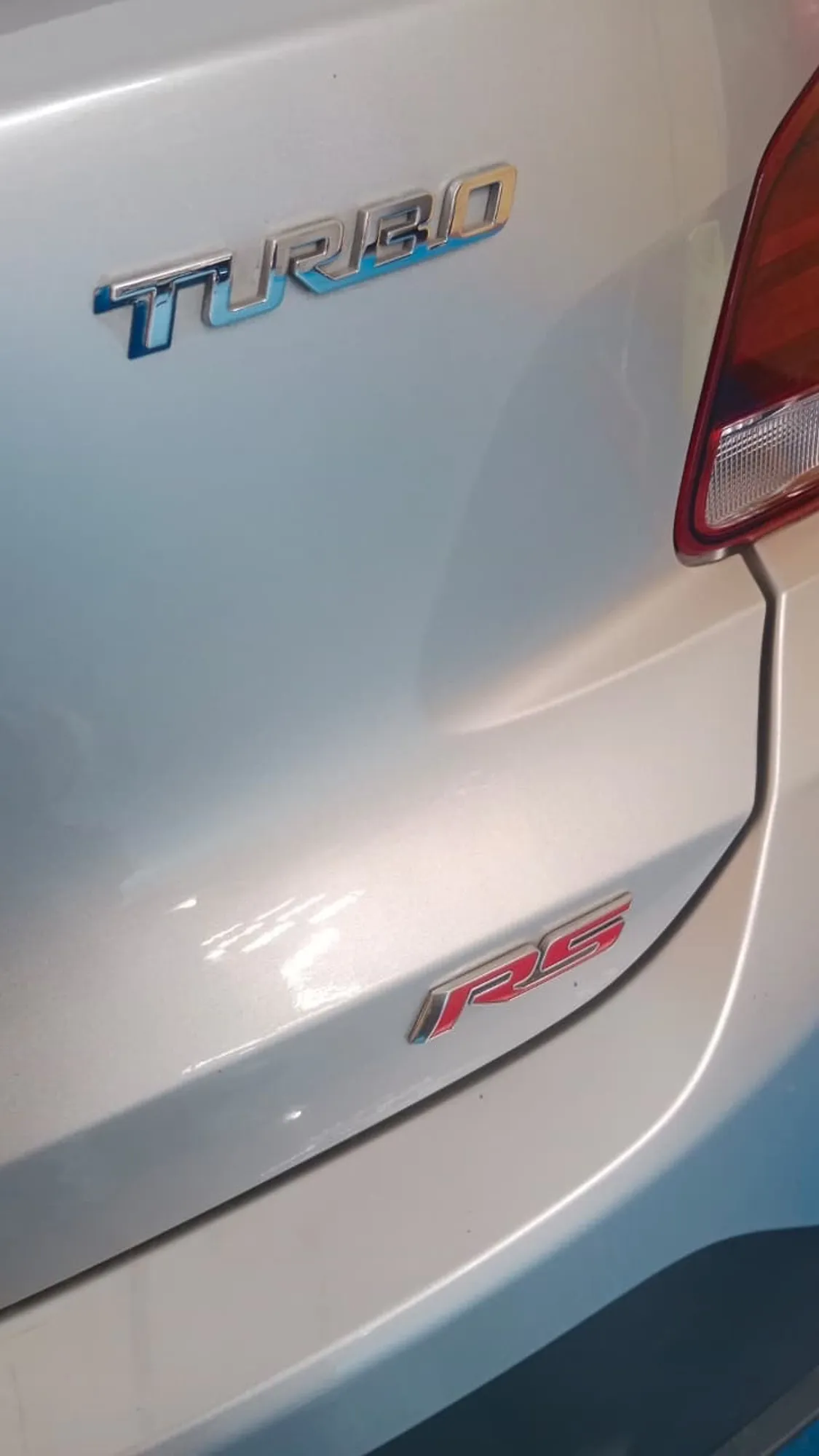 Chevrolet Onix Turbo RS 2023