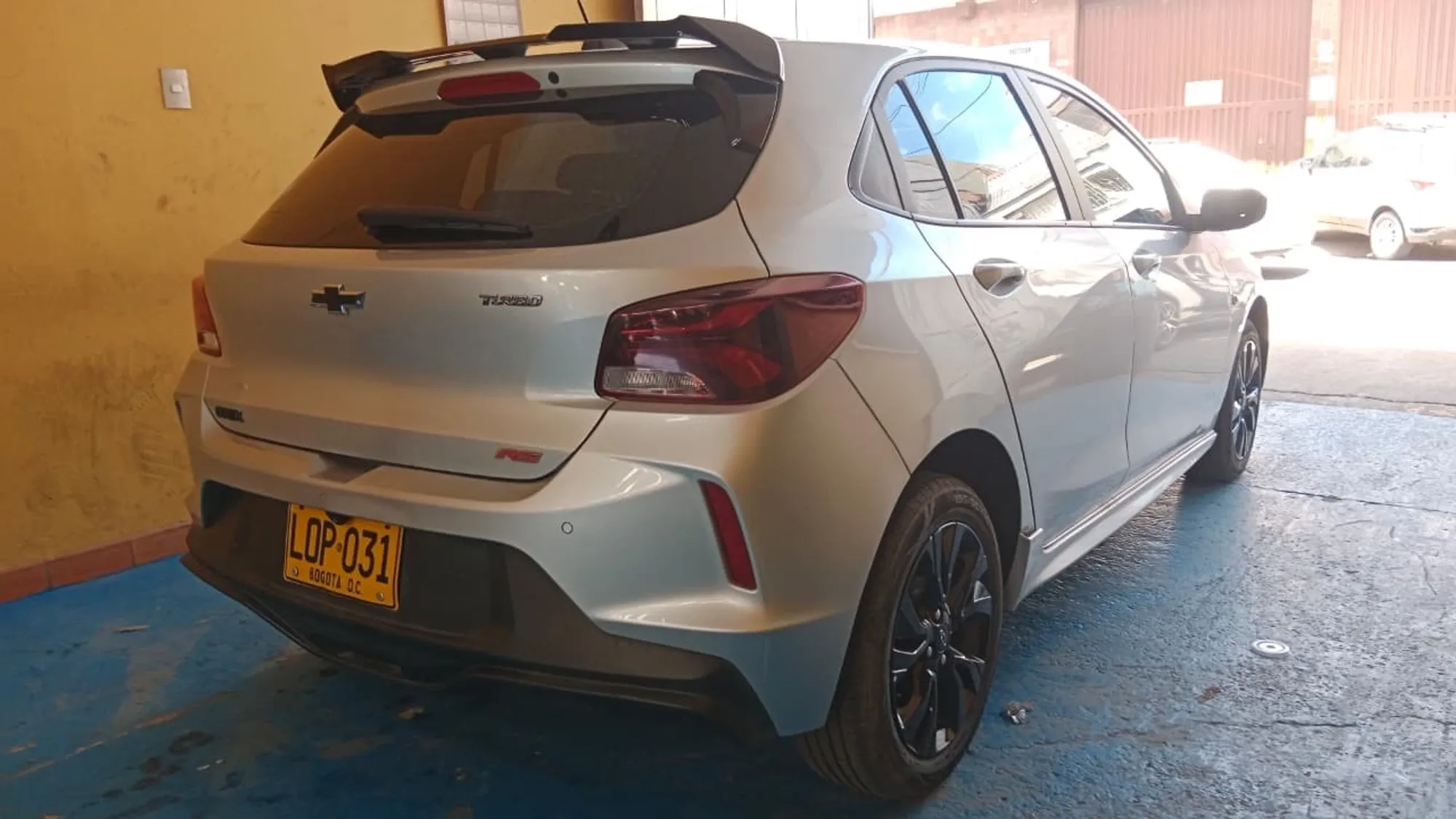 Chevrolet Onix Turbo RS 2023