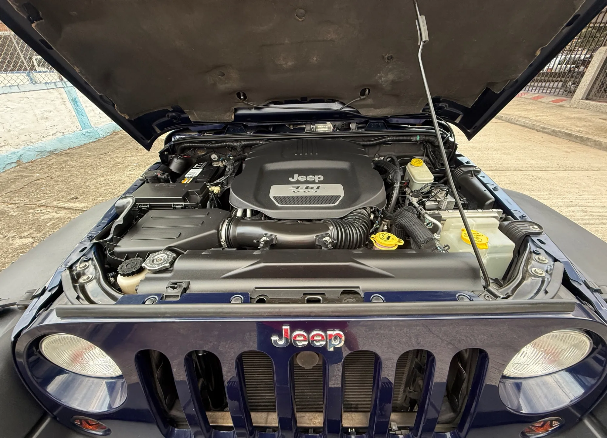 Jeep Wrangler 3.6 Sport 