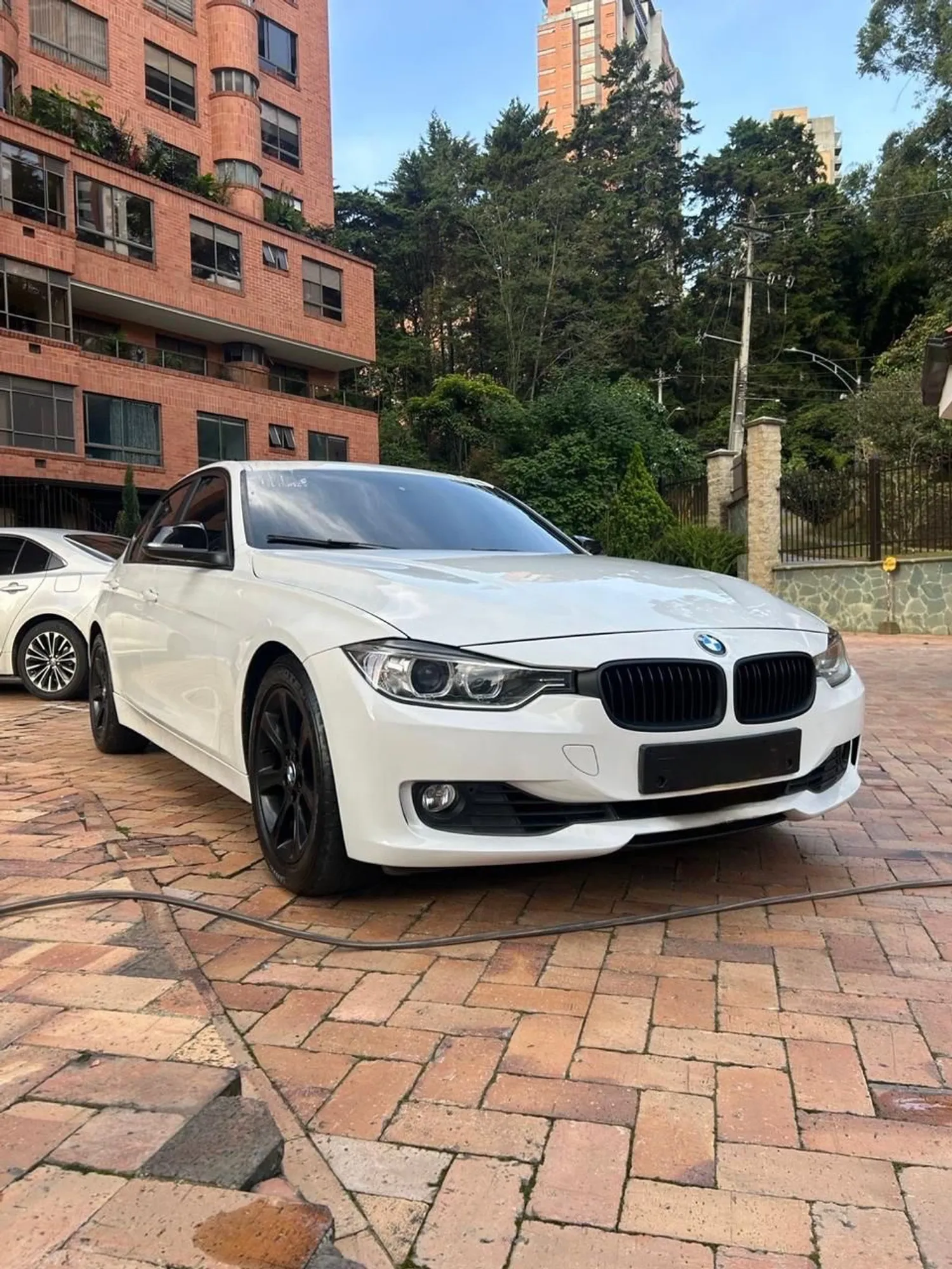 BMW 328i F30 TWIN TURBO