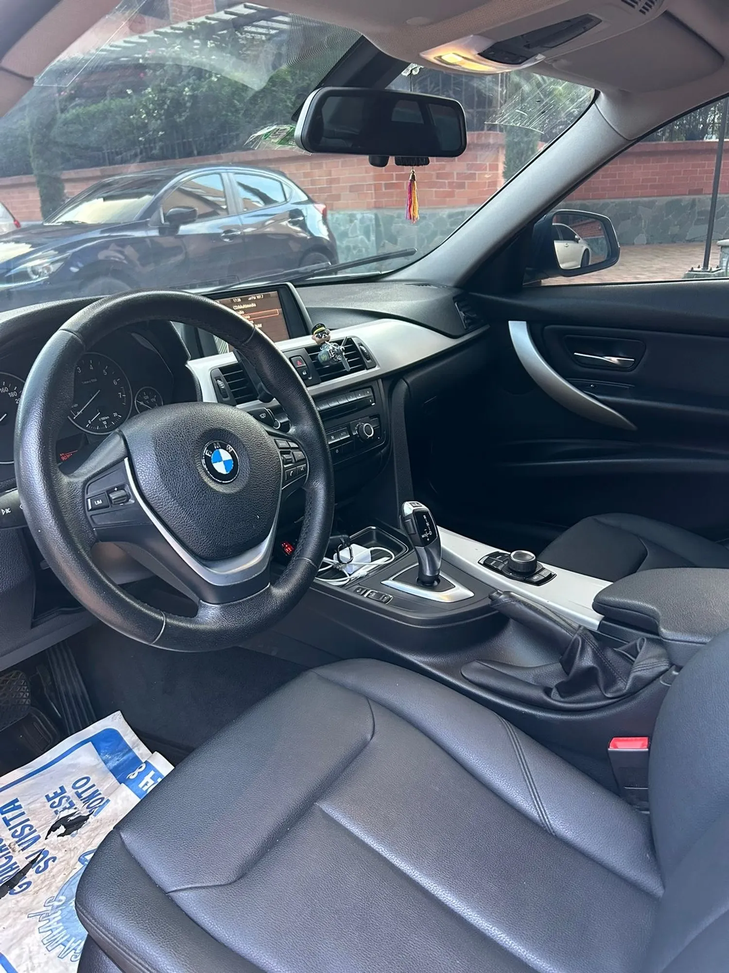 BMW 328i F30 TWIN TURBO