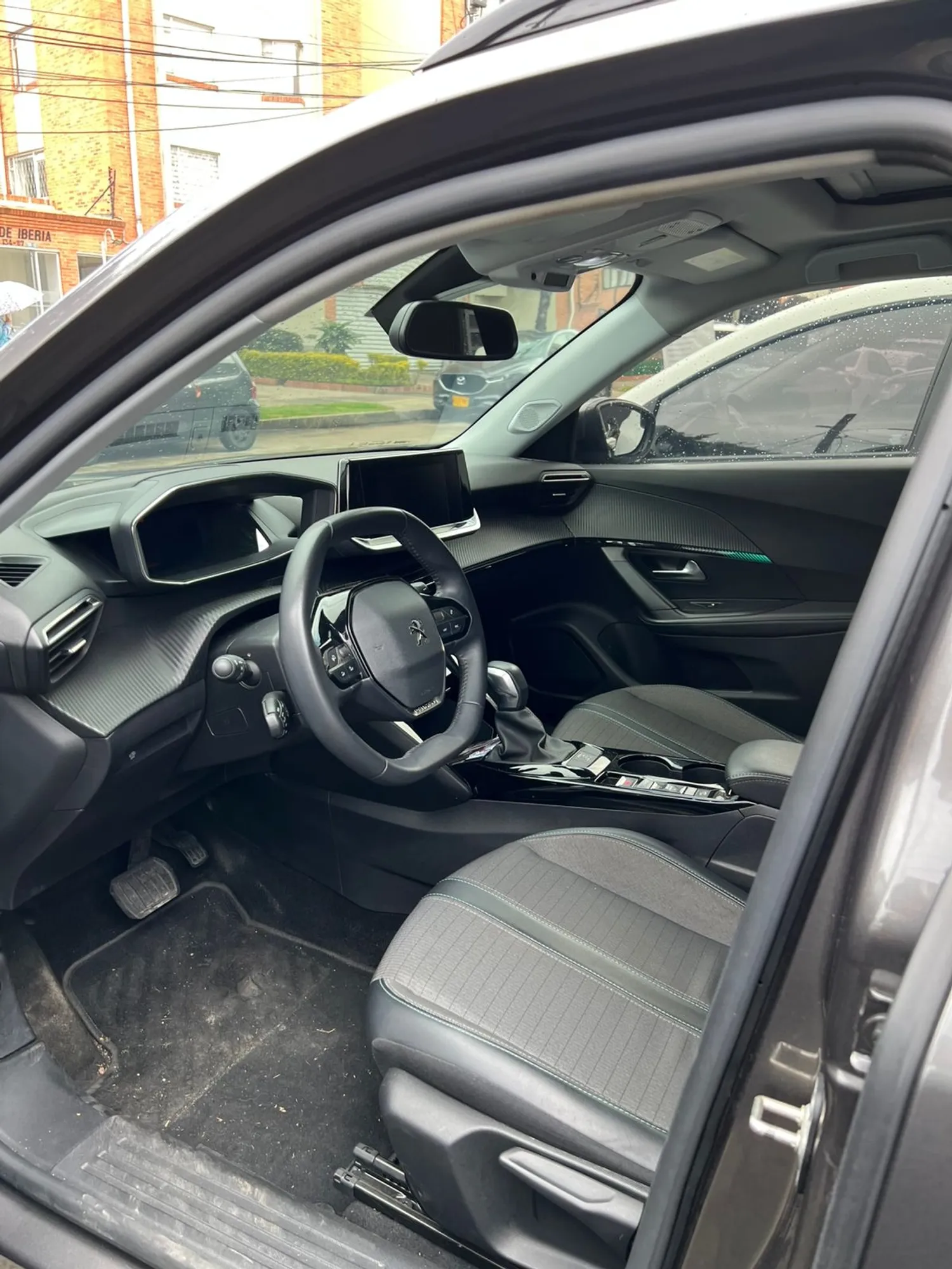  PEUGEOT 2008 2 ALLURE TP 1200CC T R17 CT 2022