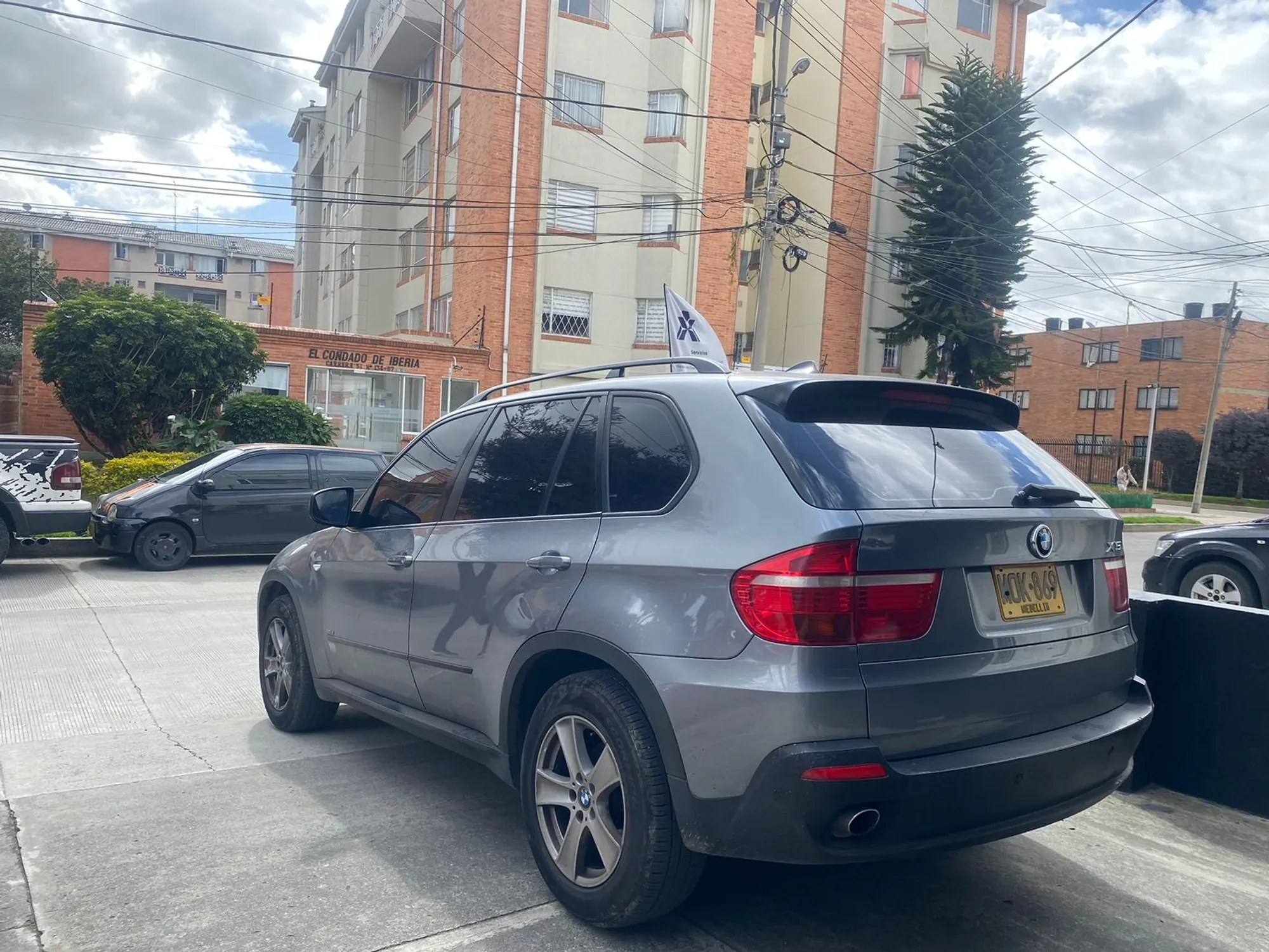 BMW X5 E70 3.0si TP 3000CC 2009 SUNROOF AWD