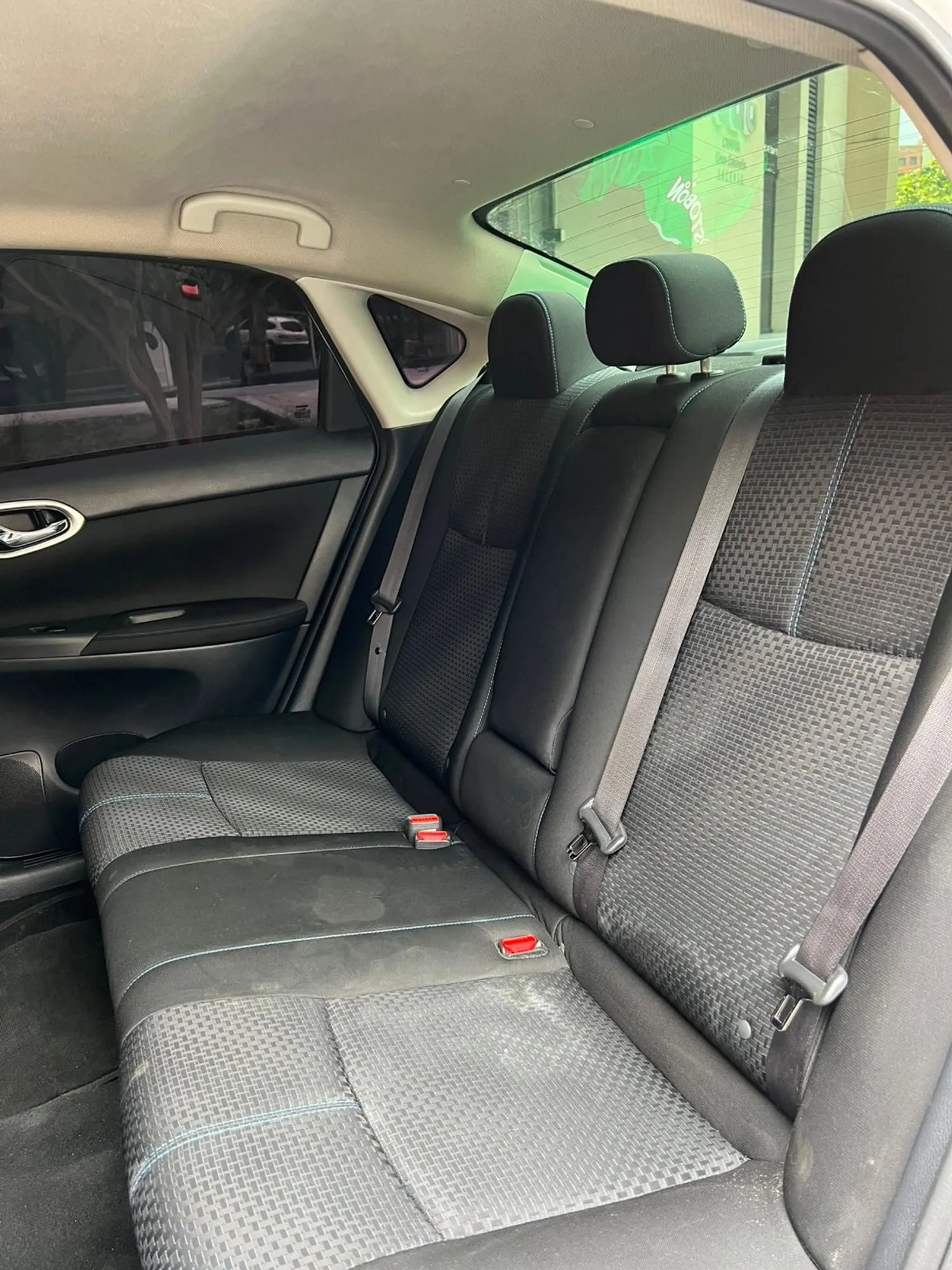 Nissan Sentra B17 SR 1.8cc  Salvamento  