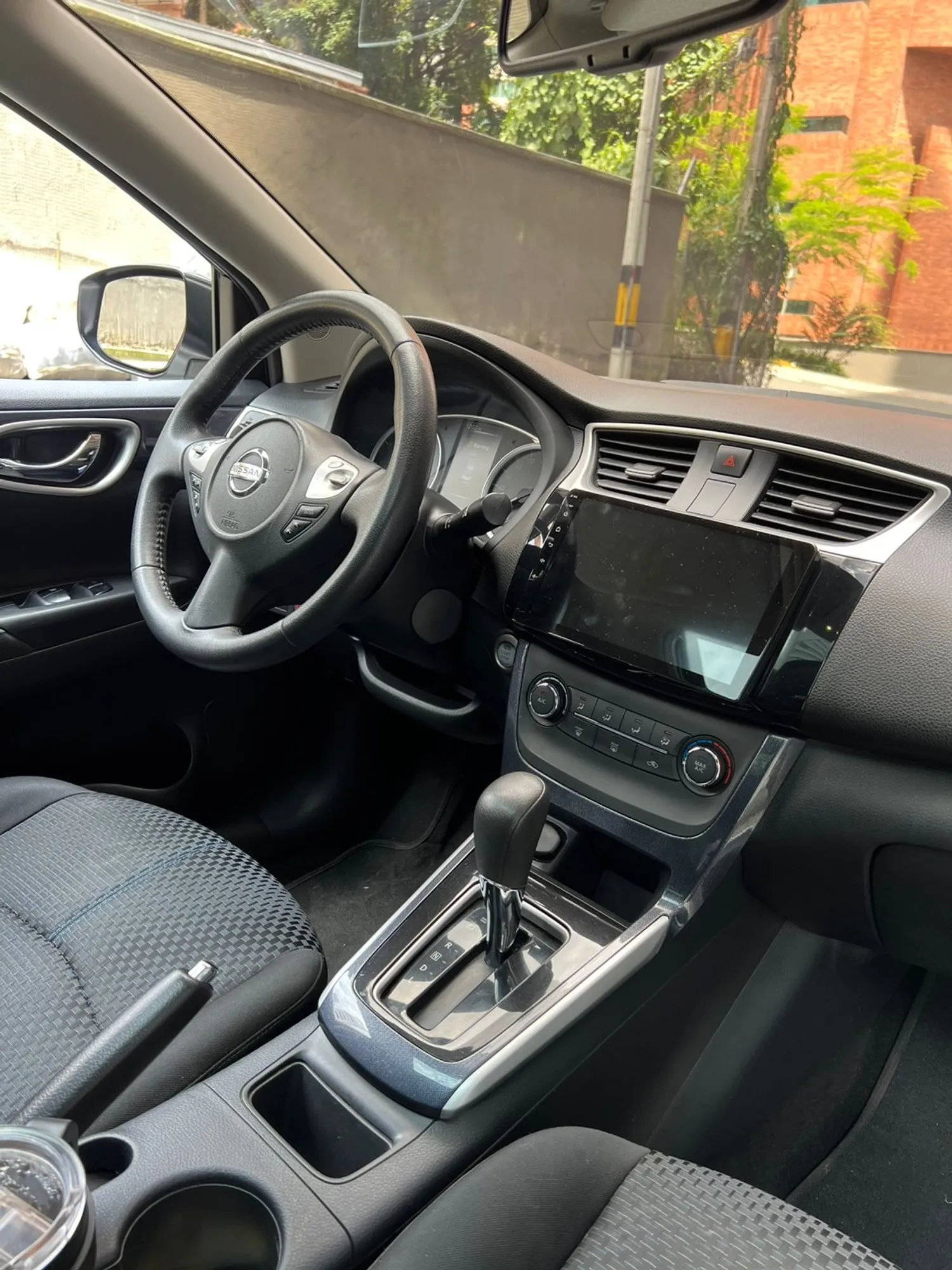 Nissan Sentra B17 SR 1.8cc  Salvamento  