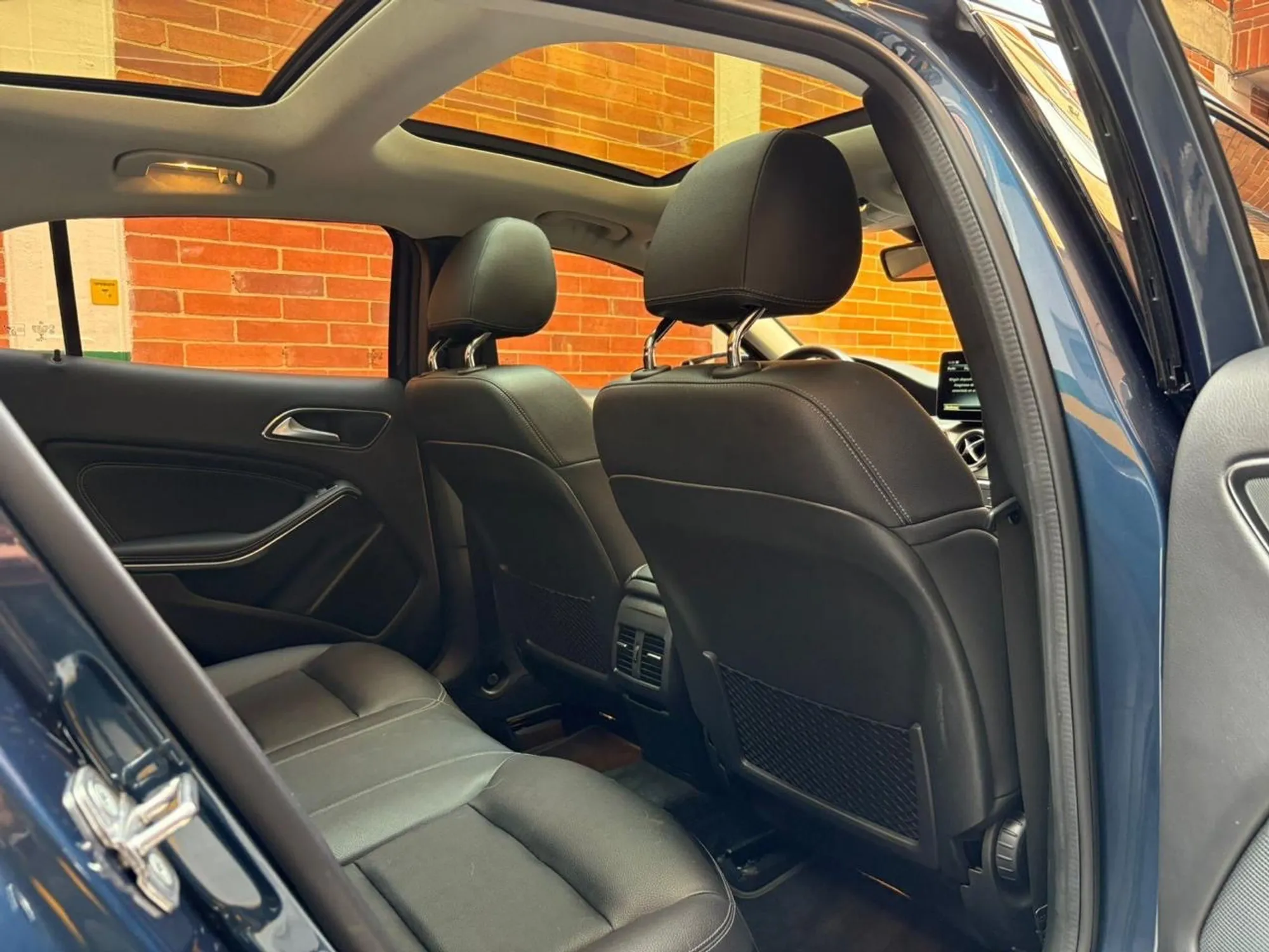 Mercedes Benz GLA200 1.6 Urban 2020 