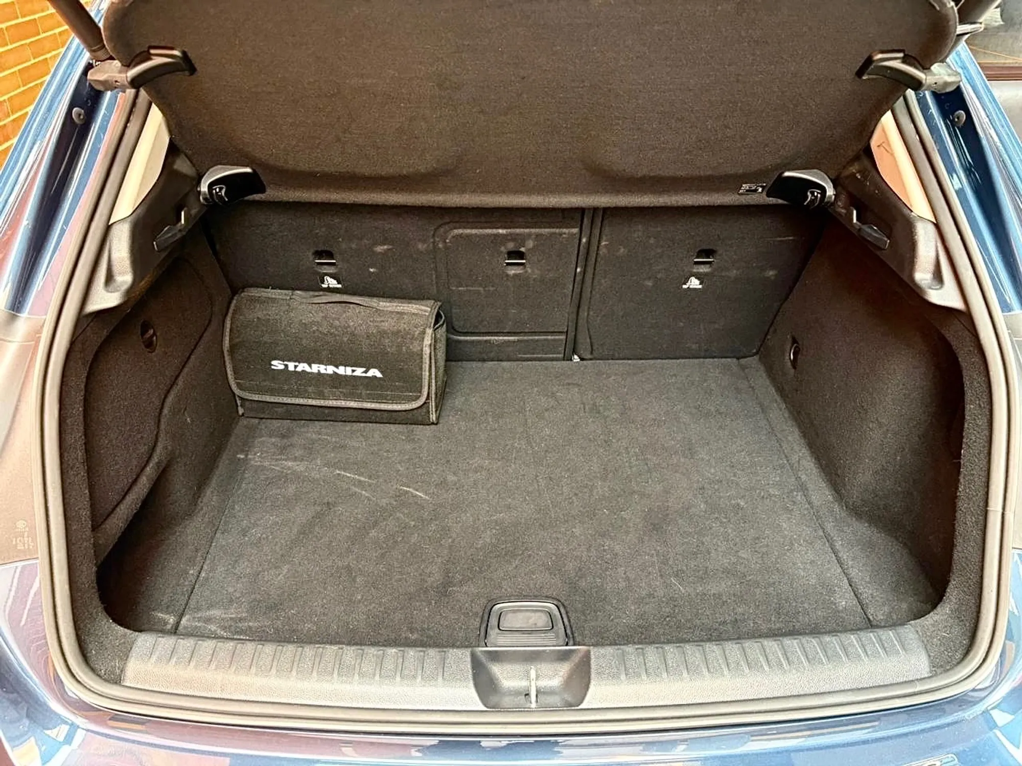 Mercedes Benz GLA200 1.6 Urban 2020 
