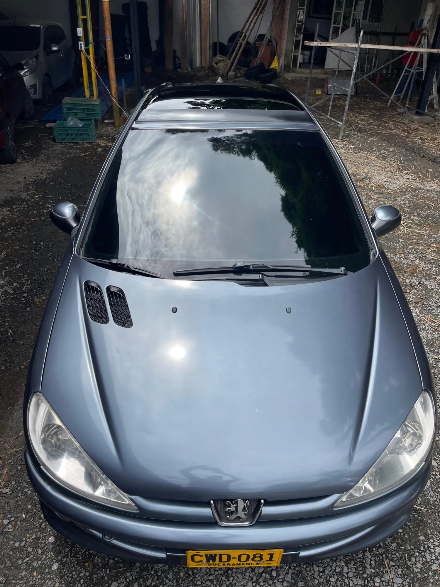 Peugeot 206  1.6cc Midnight