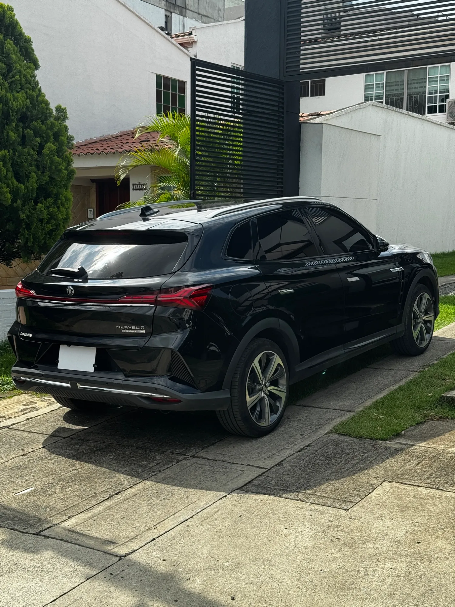 MG Marvel R