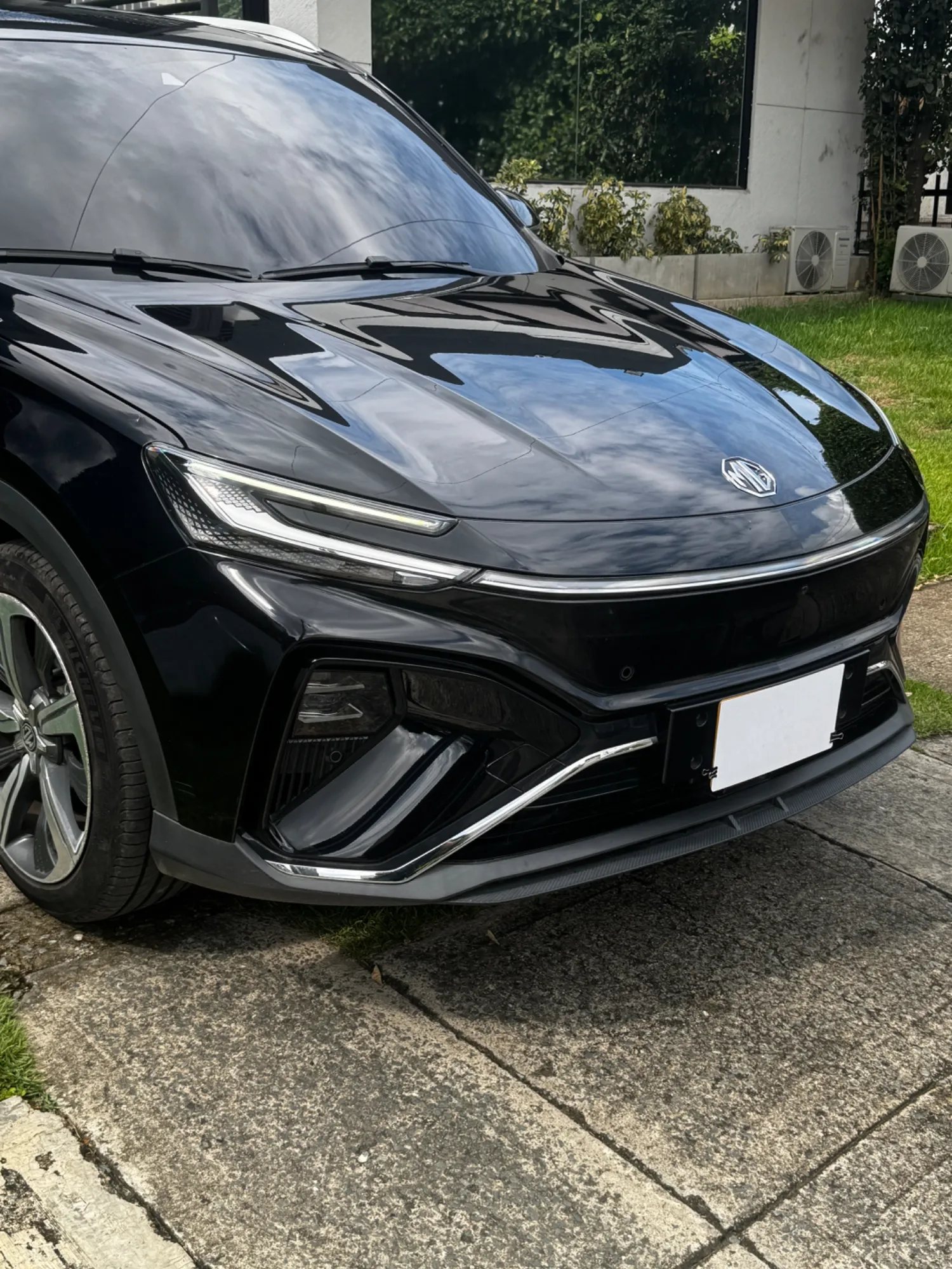 MG Marvel R