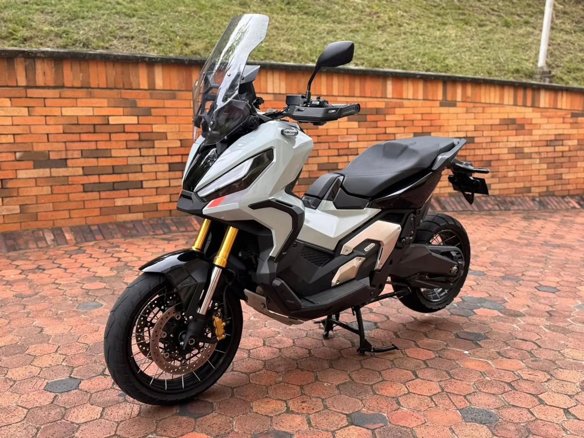 Honda X-ADV  750 2024