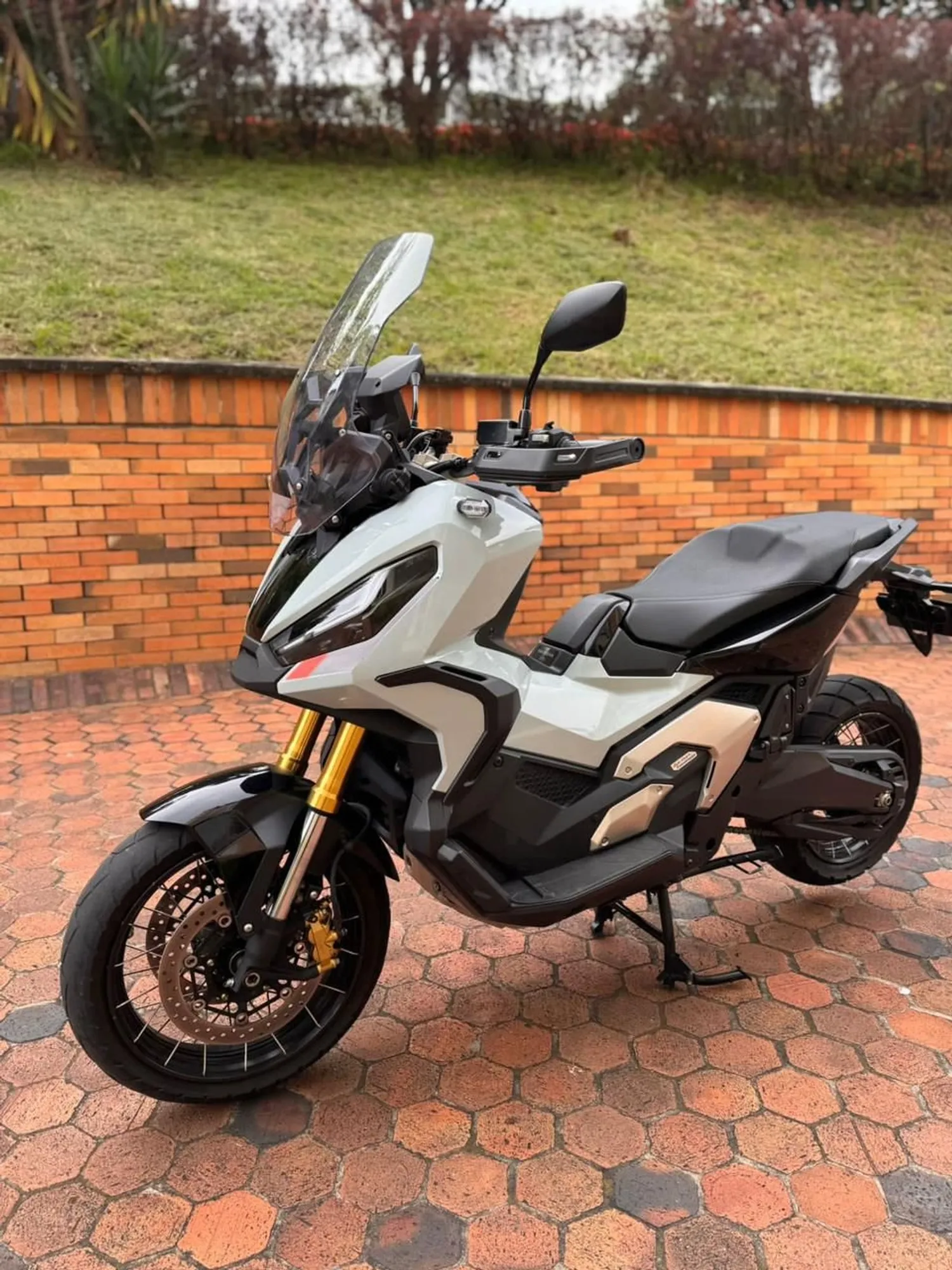 Honda X-ADV  750 2024