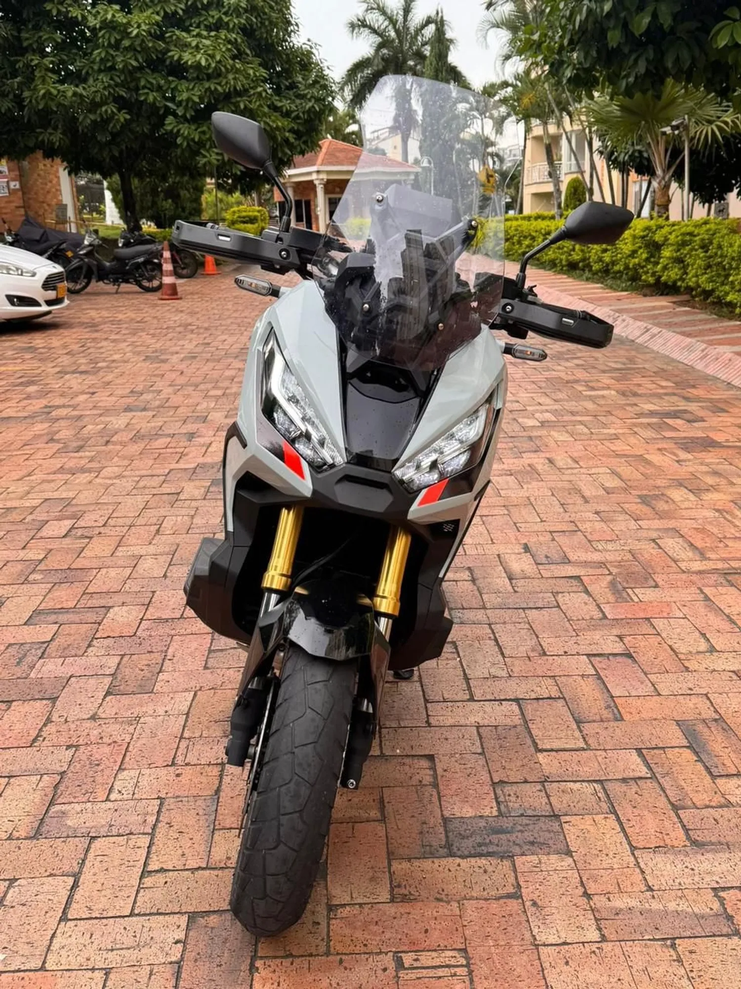 Honda X-ADV  750 2024