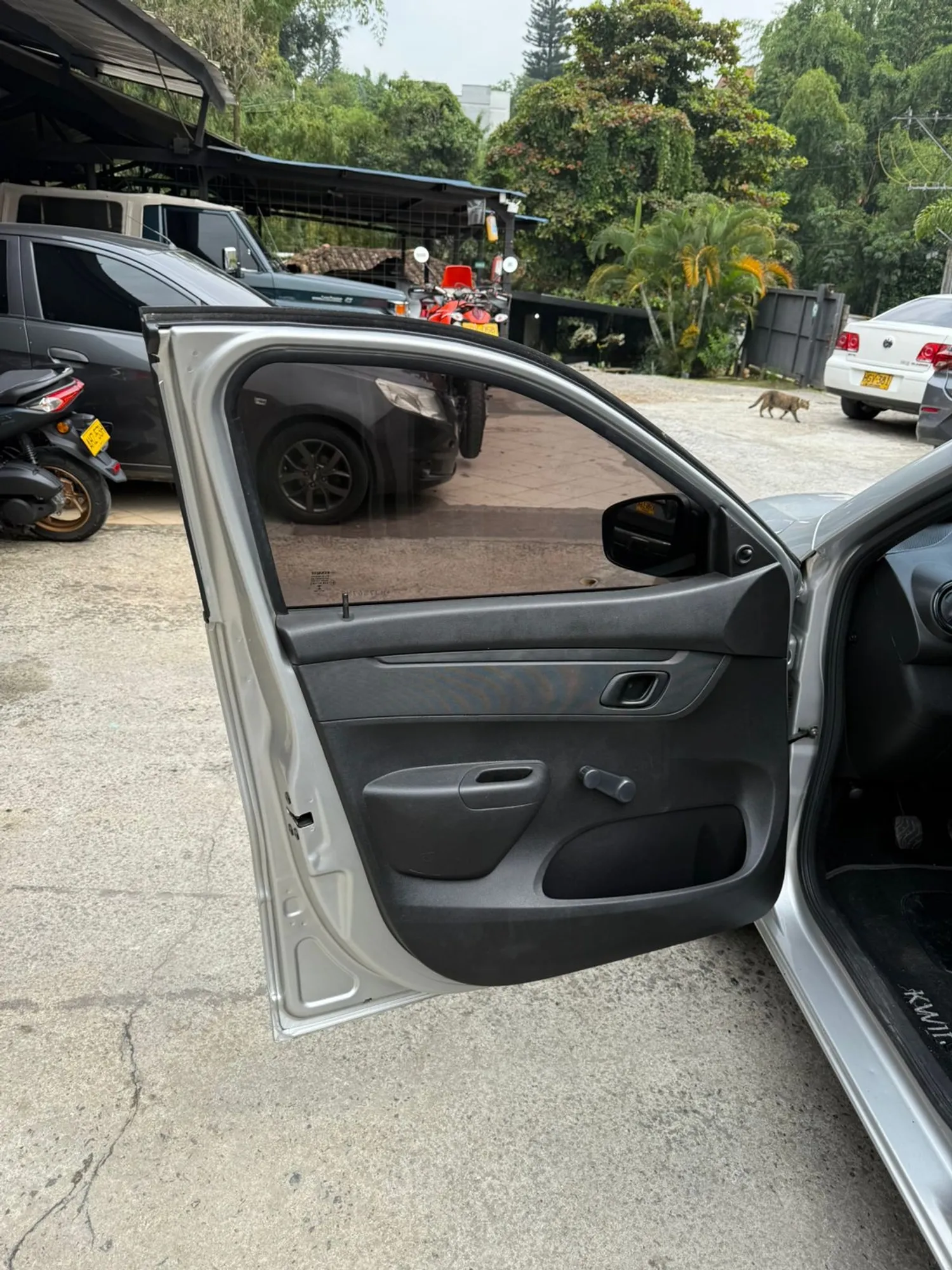 RENAULT KWID ZEN
