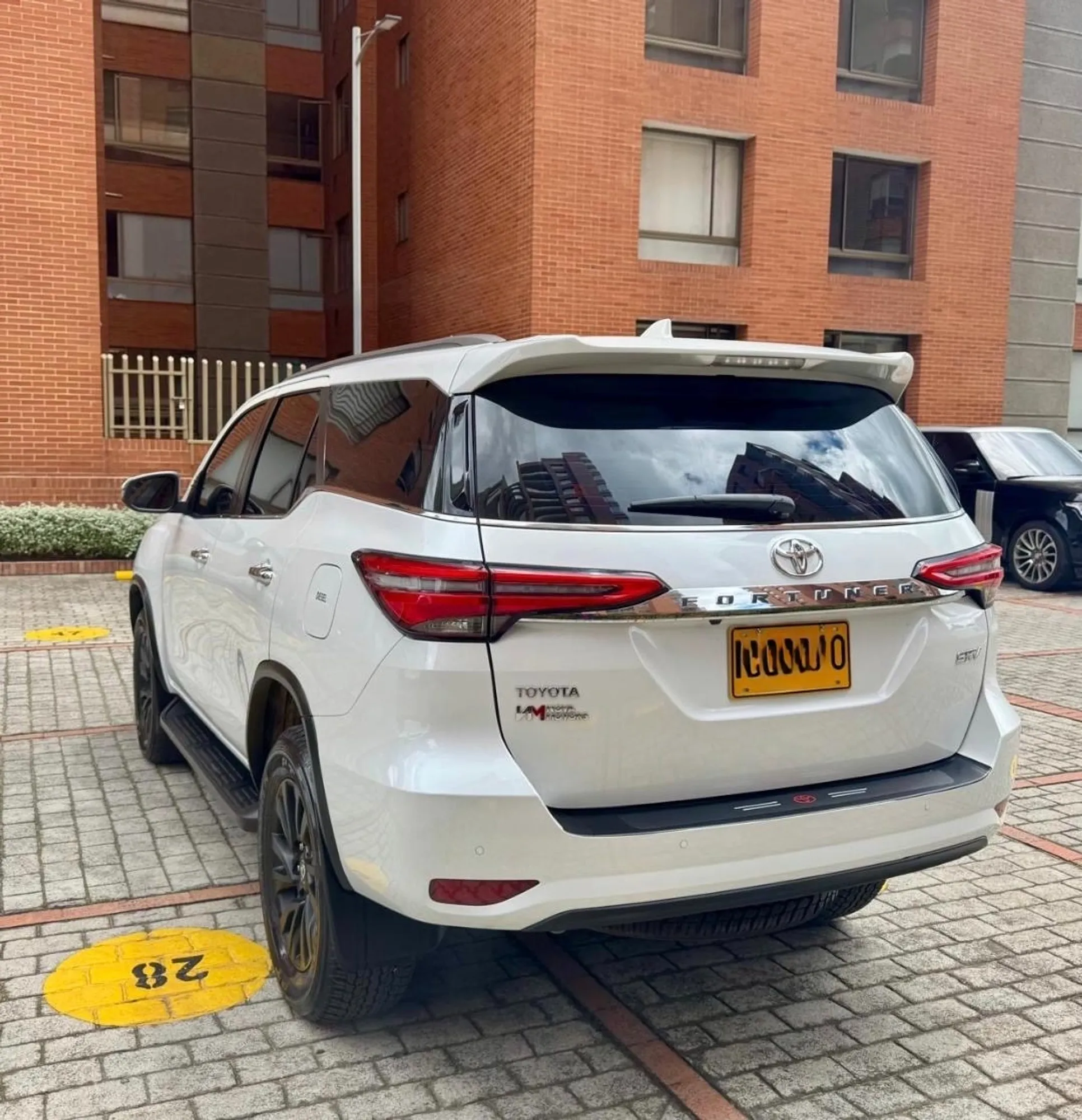 Toyota Fortuner 2024 SRV Diesel  Blanco Perla Metalizado