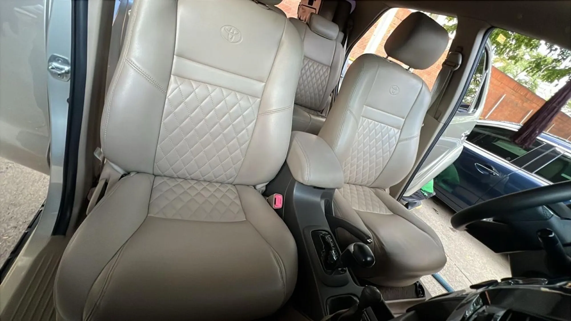 Toyota Fortuner SRV 2012 DISEL 4X4
