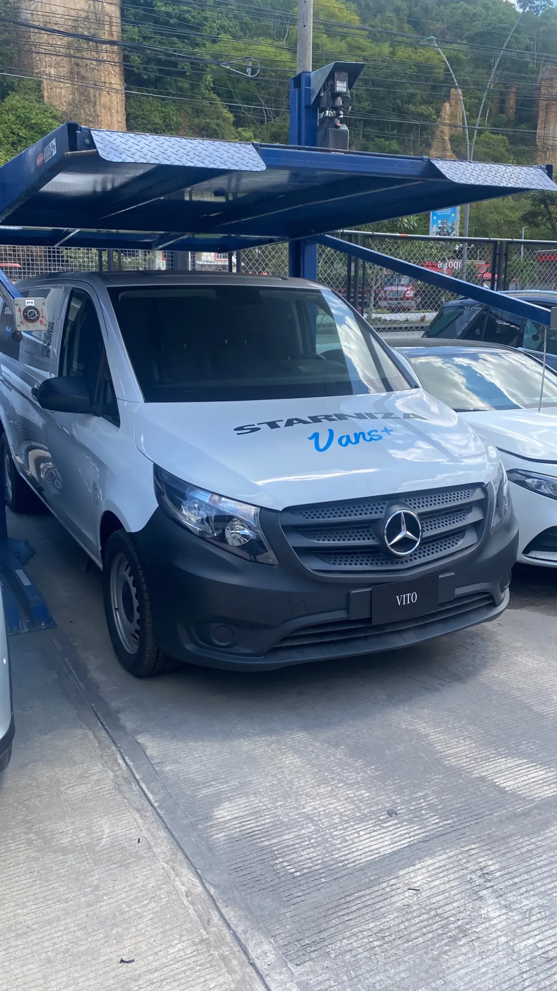 Mercedes Benz Vito panel
