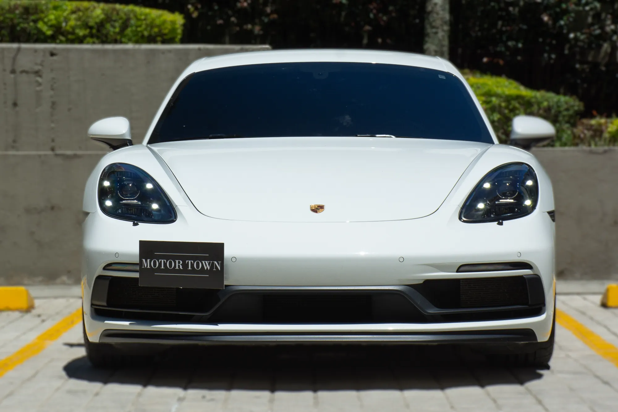 PORSCHE 718 CAYMAN GTS  2024