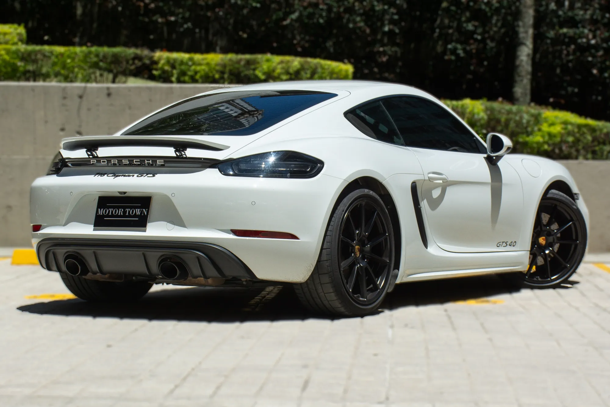 PORSCHE 718 CAYMAN GTS  2024