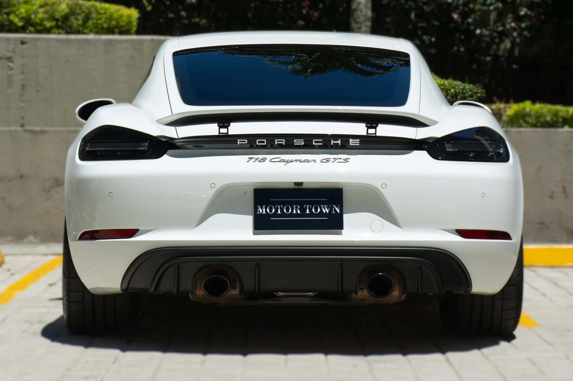 PORSCHE 718 CAYMAN GTS  2024