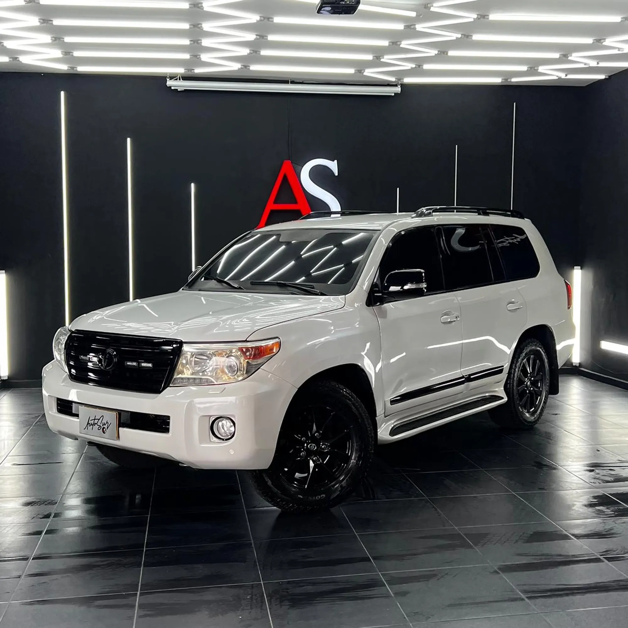 Toyota Land Cruiser 4.5 LC200 GRX Blindaje 2 Plus 4x4 Diesel 2013