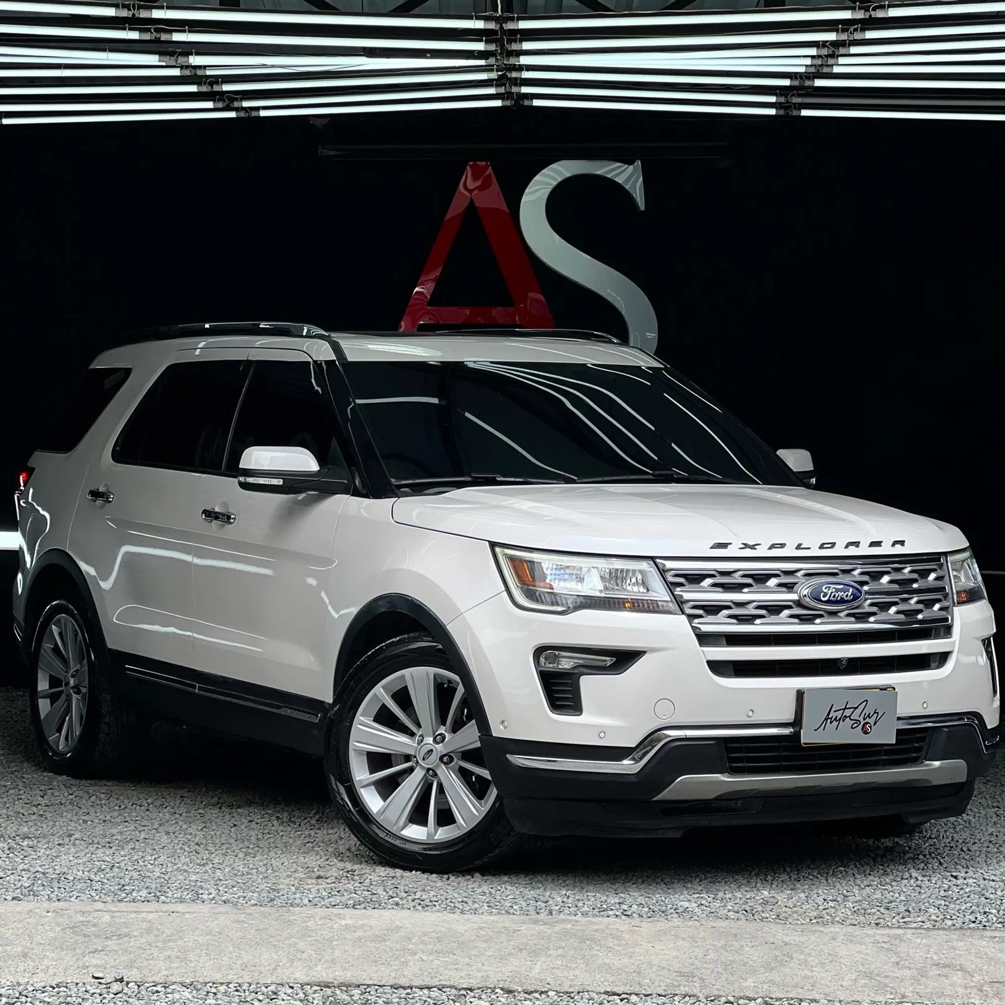 Ford Explorer Limited 2019 2.3