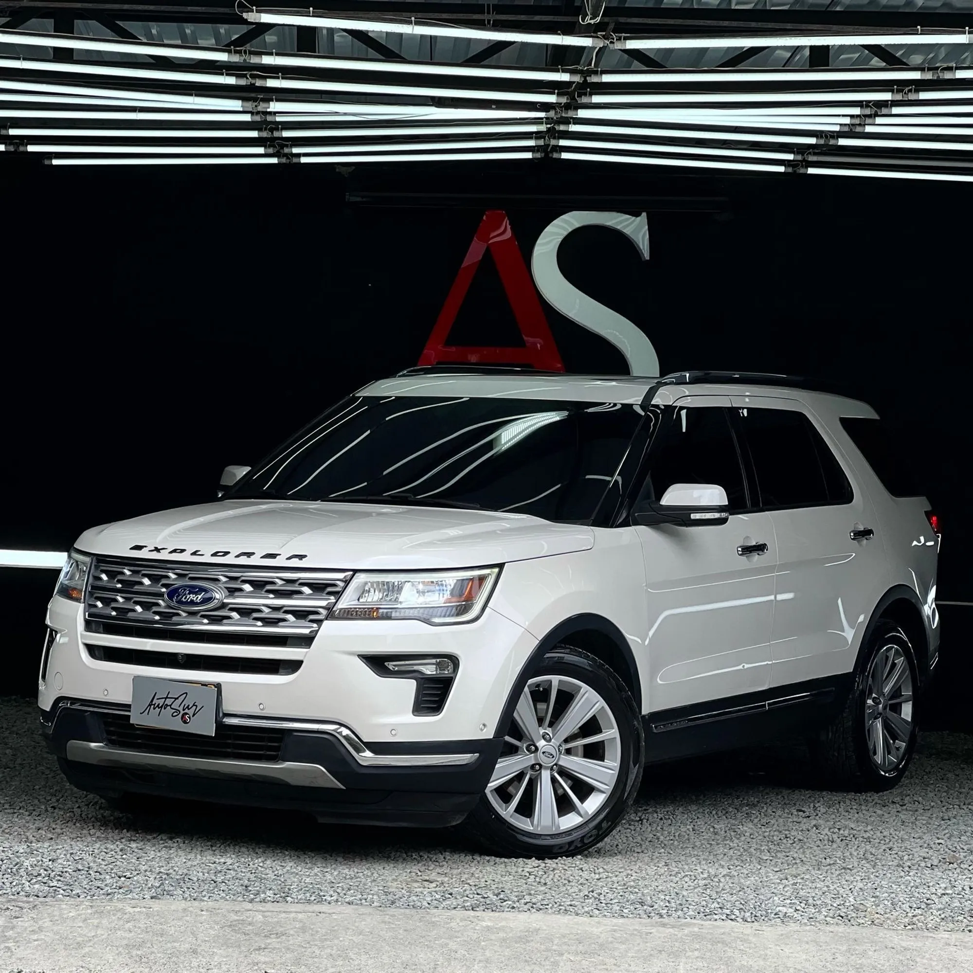 Ford Explorer Limited 2019 2.3