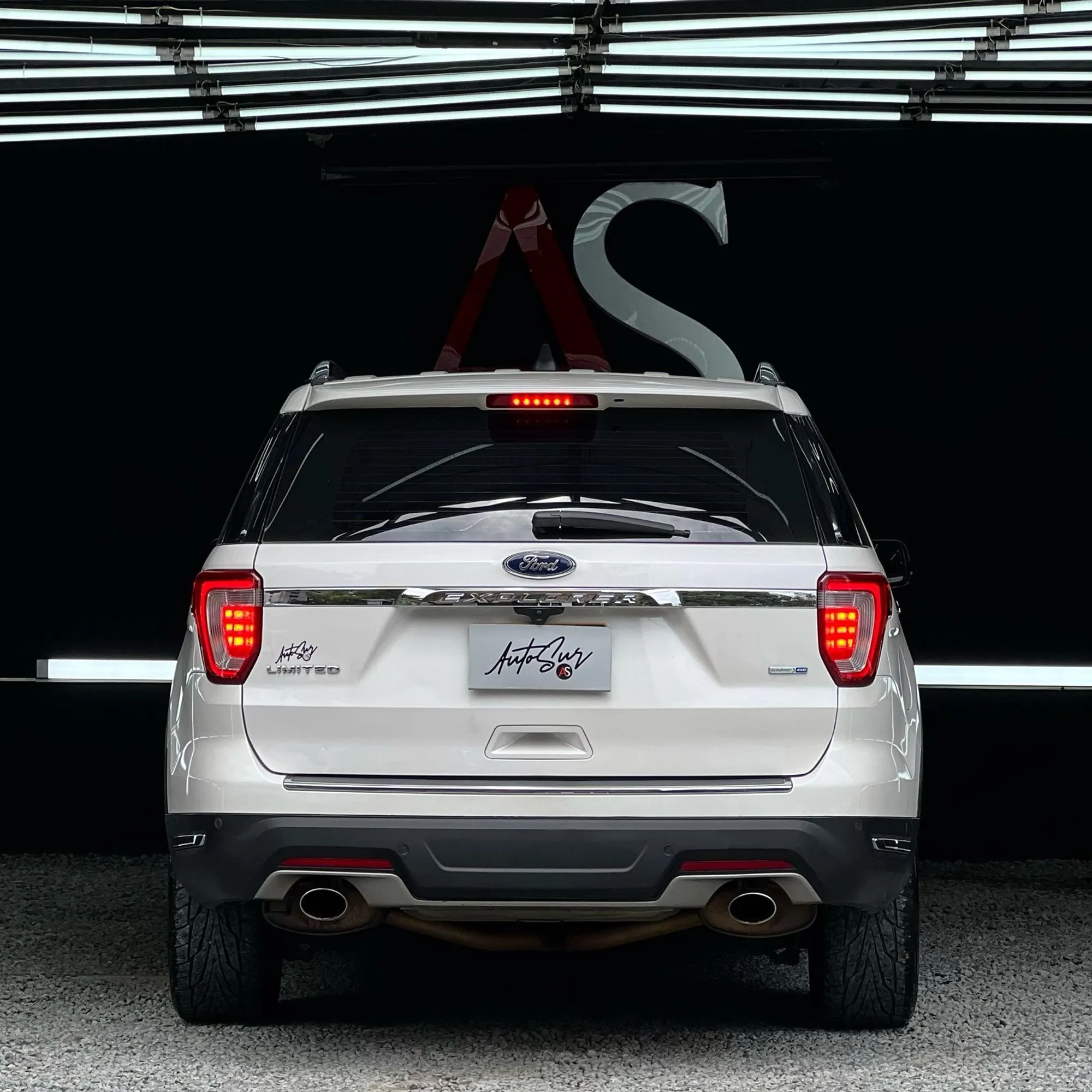 Ford Explorer Limited 2019 2.3