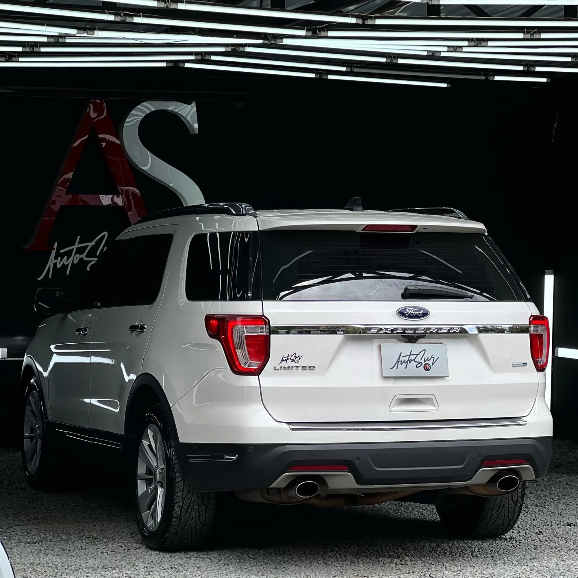 Ford Explorer Limited 2019 2.3