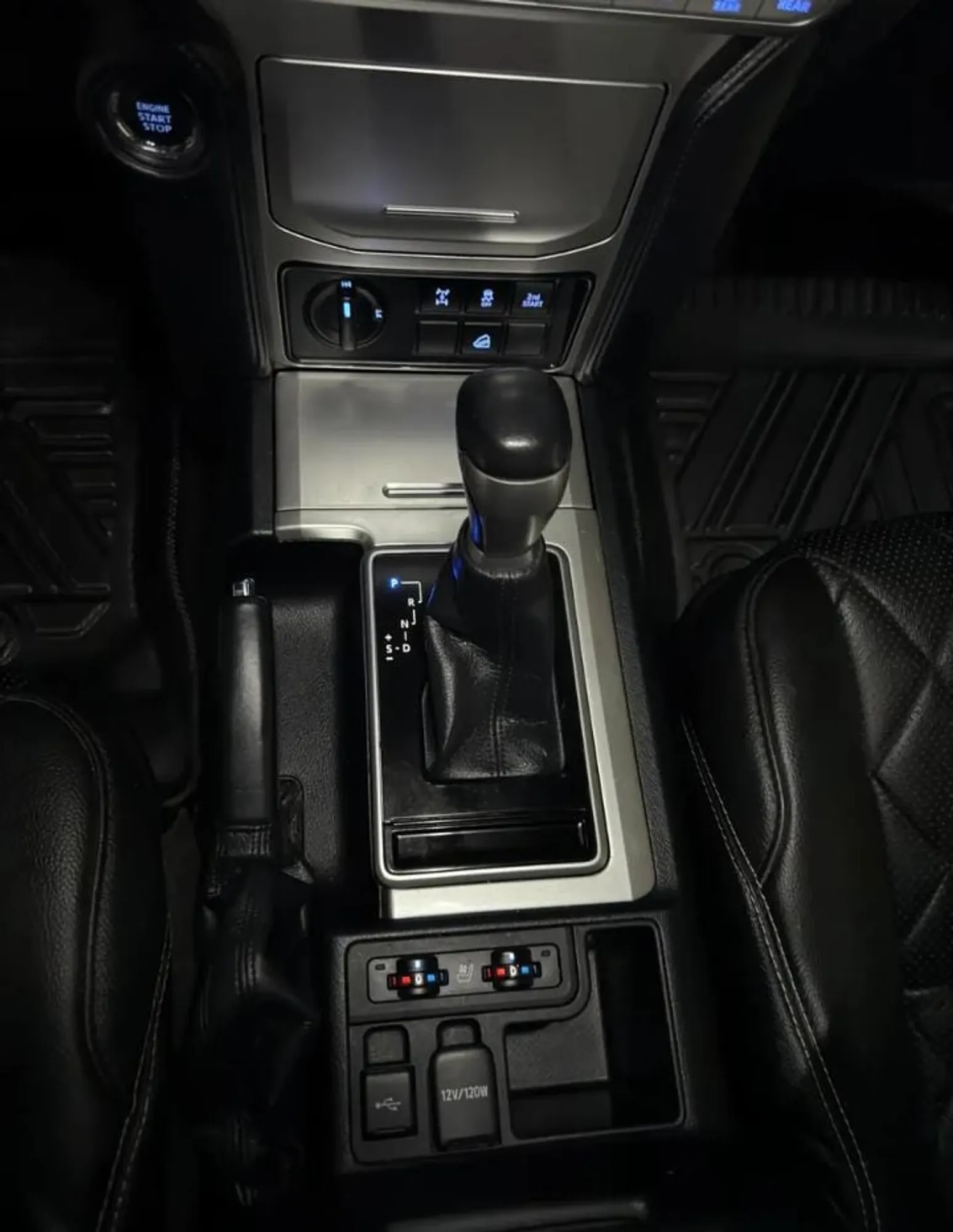 Toyota prado TXL 2.8 diesel At 2021 blindaje 2 plus