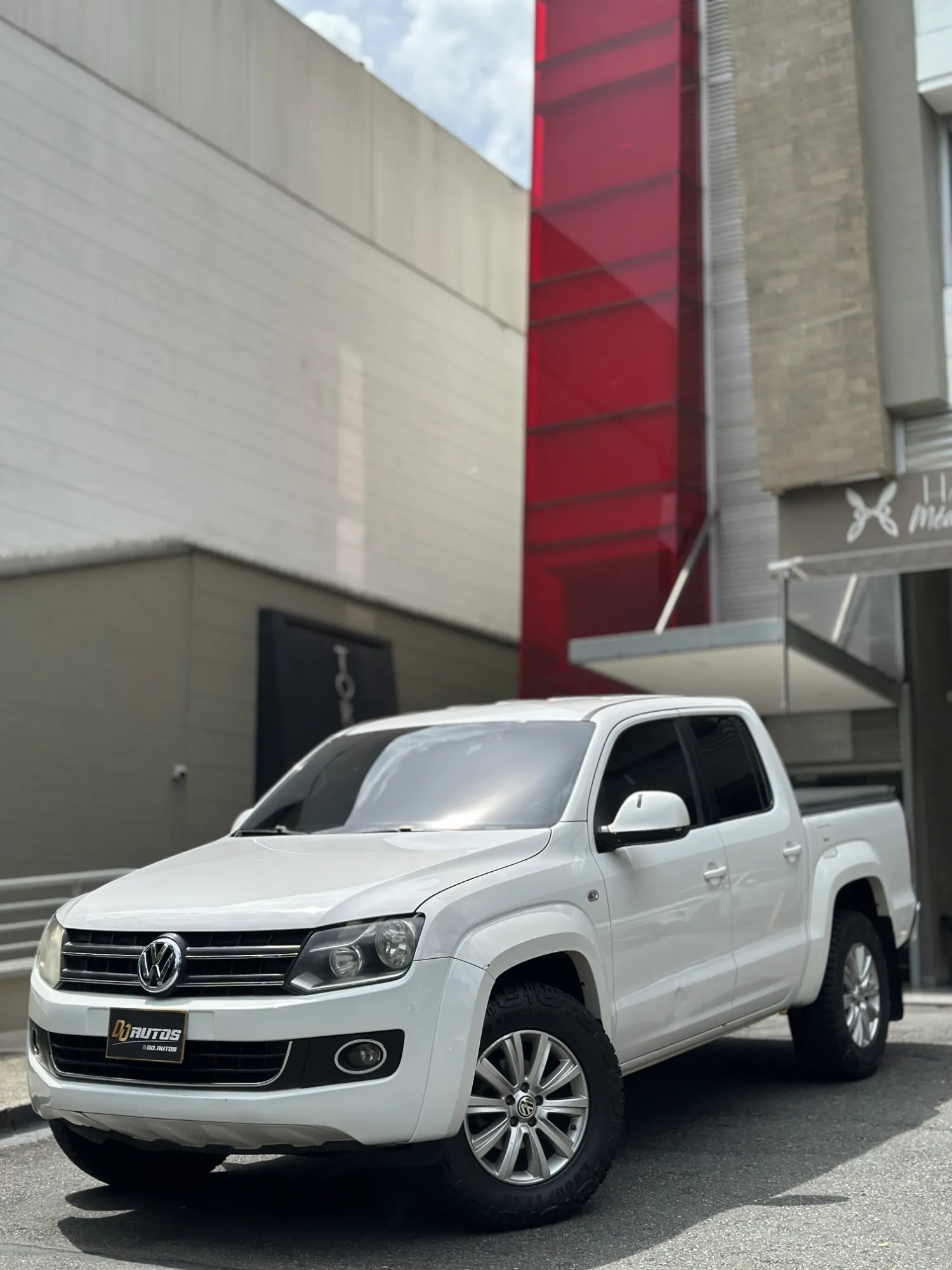 VOLKSWAGEN AMAROK HIGHLINE 